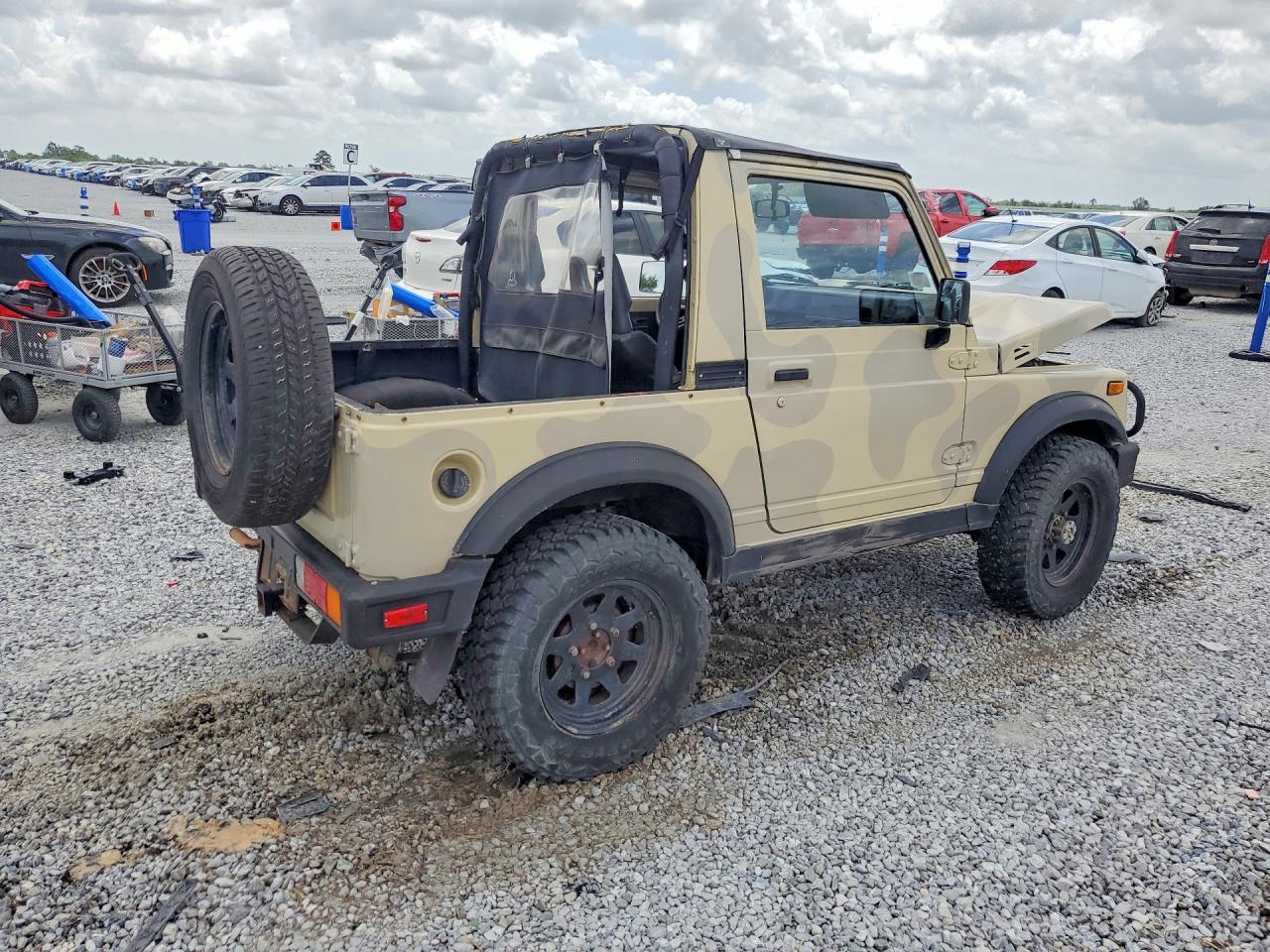 1987 Suzuki Samurai Tan vin: JS3JC51C9H4194227