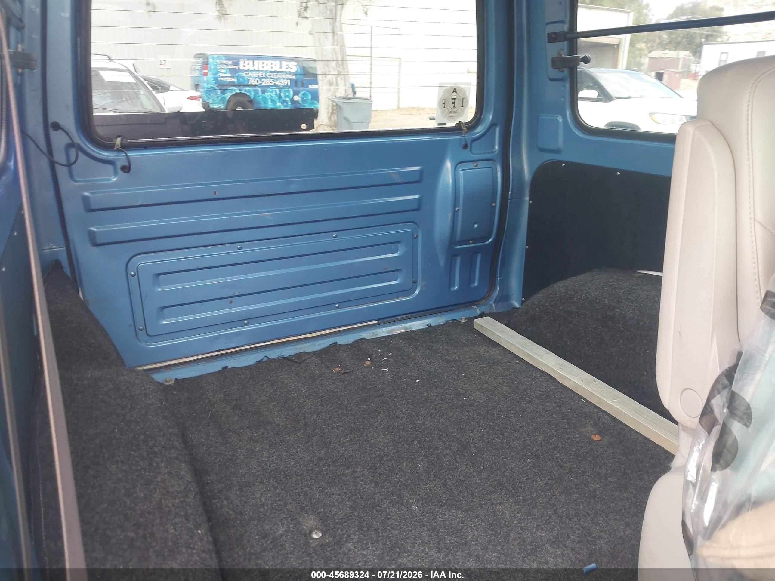 1986 Suzuki Samurai Blue vin: JS3JC51V0G4100655