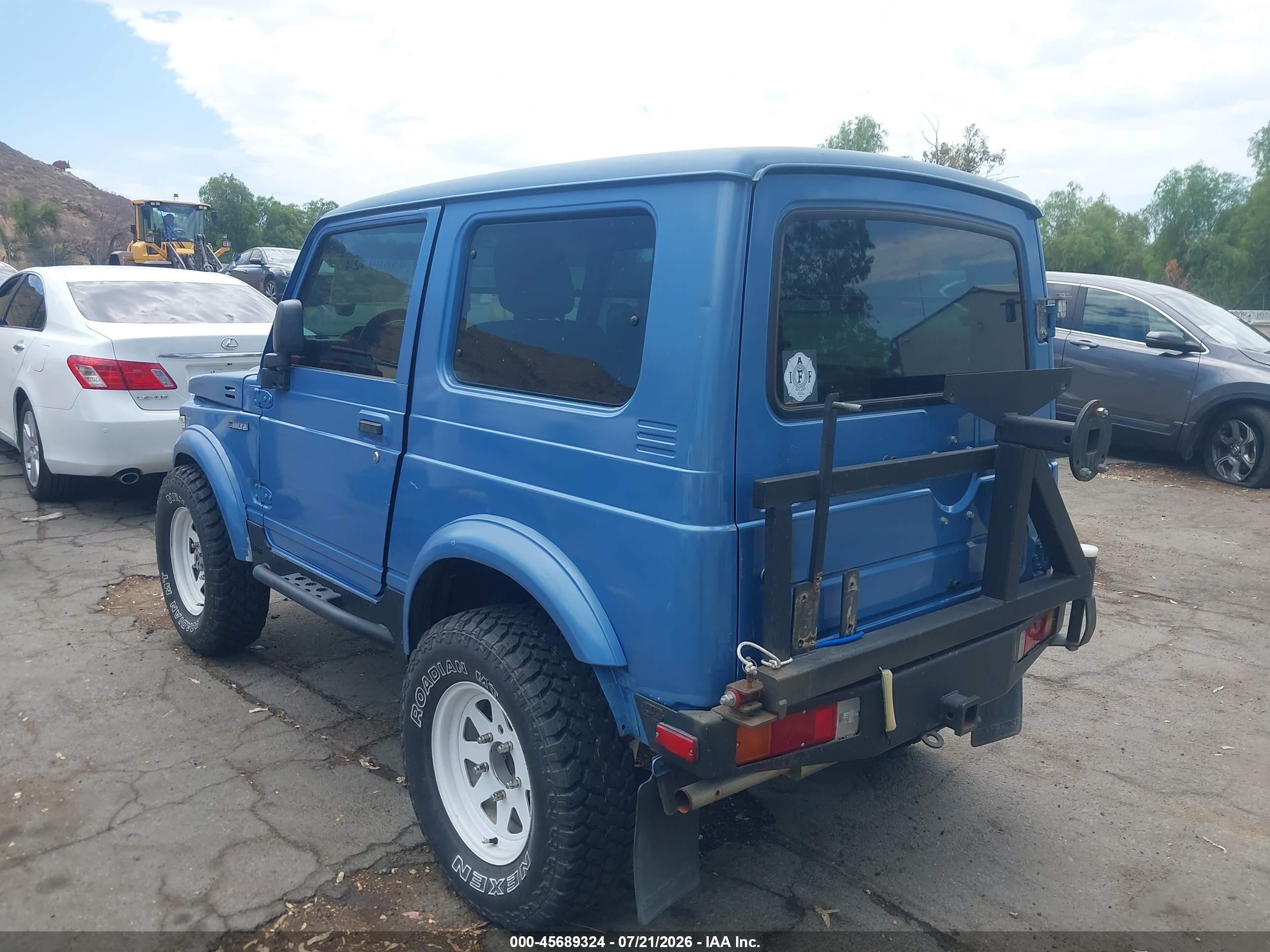 1986 Suzuki Samurai Blue vin: JS3JC51V0G4100655