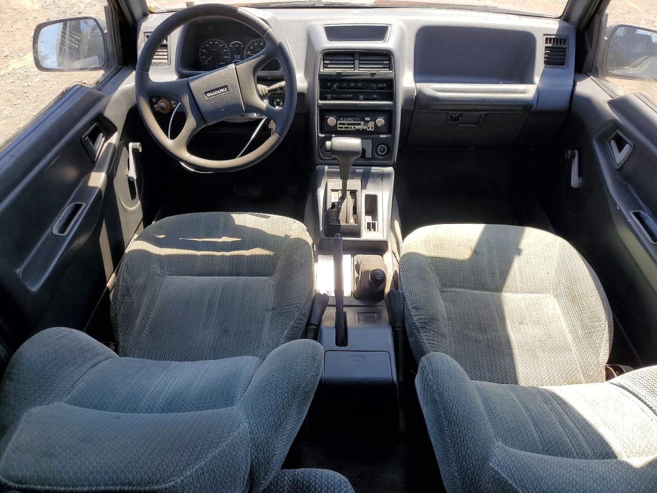 1989 Suzuki Sidekick Gray vin: JS3TA01C5K4112583