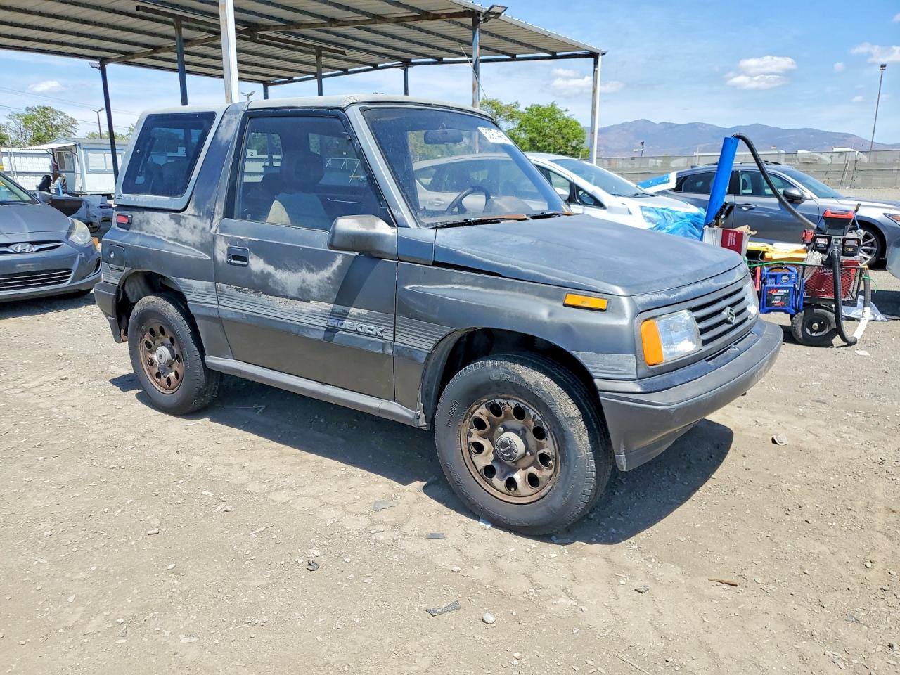 1989 Suzuki Sidekick Gray vin: JS3TA01C5K4112583