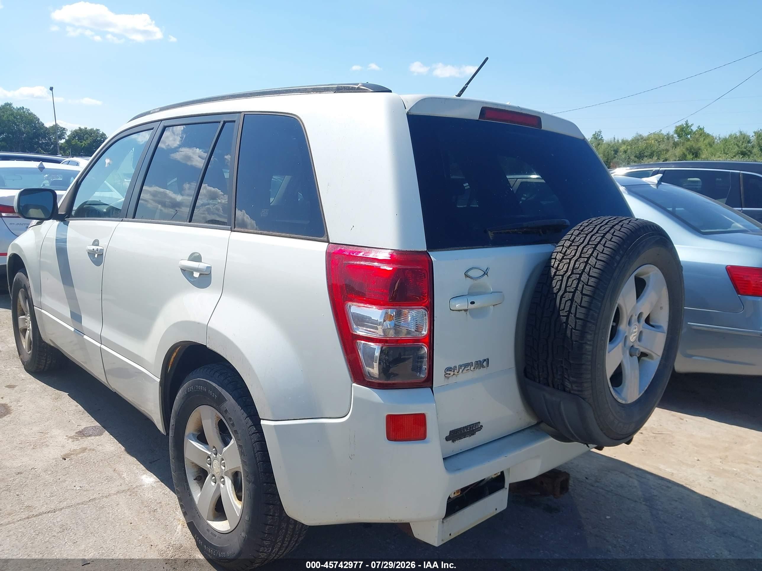 2009 Suzuki Grand Vitara Xsport White vin: JS3TD044694100688