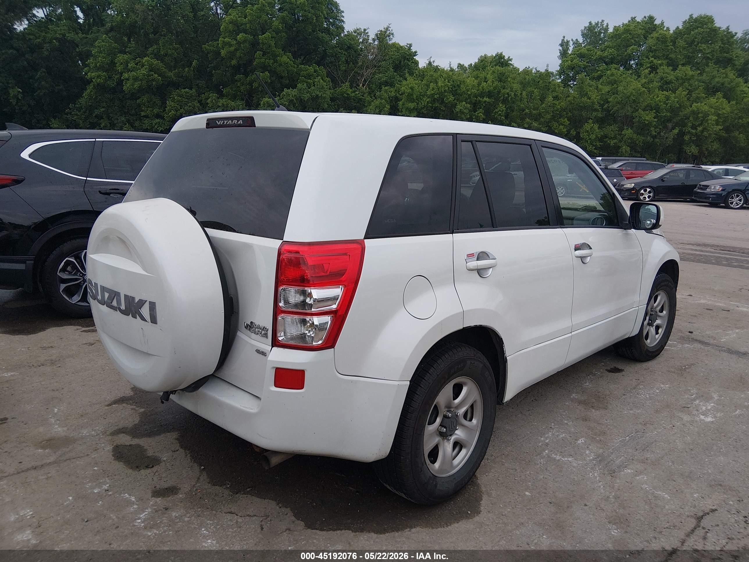 2010 Suzuki Grand Vitara Premium White vin: JS3TD0D23A4102529