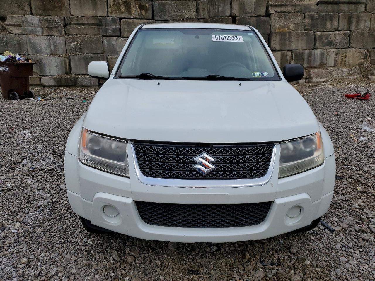 2011 Suzuki Grand Vitara White vin: JS3TD0D23B4100541