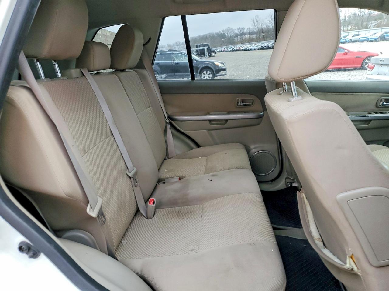 2011 Suzuki Grand Vitara White vin: JS3TD0D23B4100541