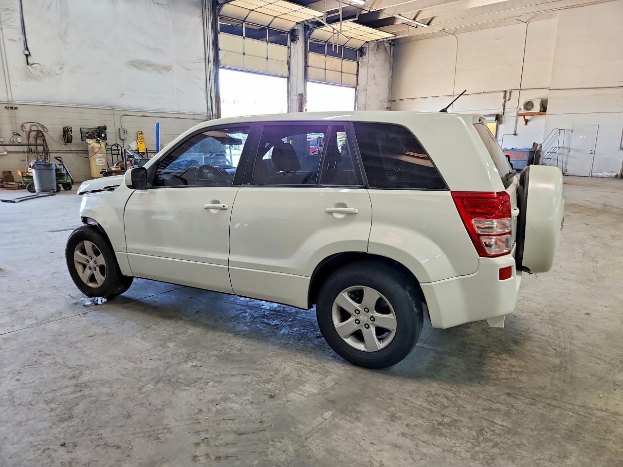 2012 Suzuki Grand Vitara Premium White vin: JS3TD0D29C4101226