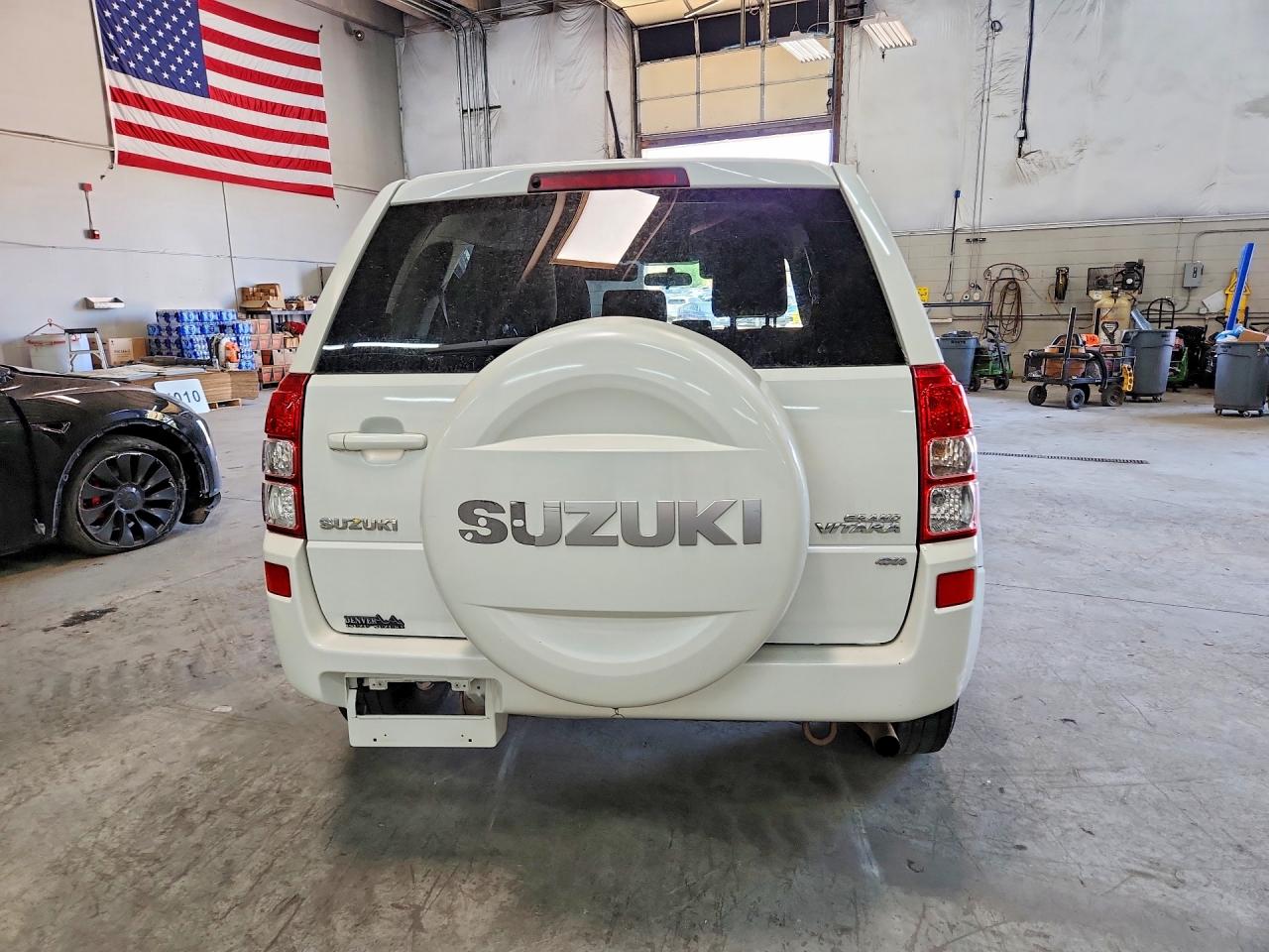 2012 Suzuki Grand Vitara Premium White vin: JS3TD0D29C4101226