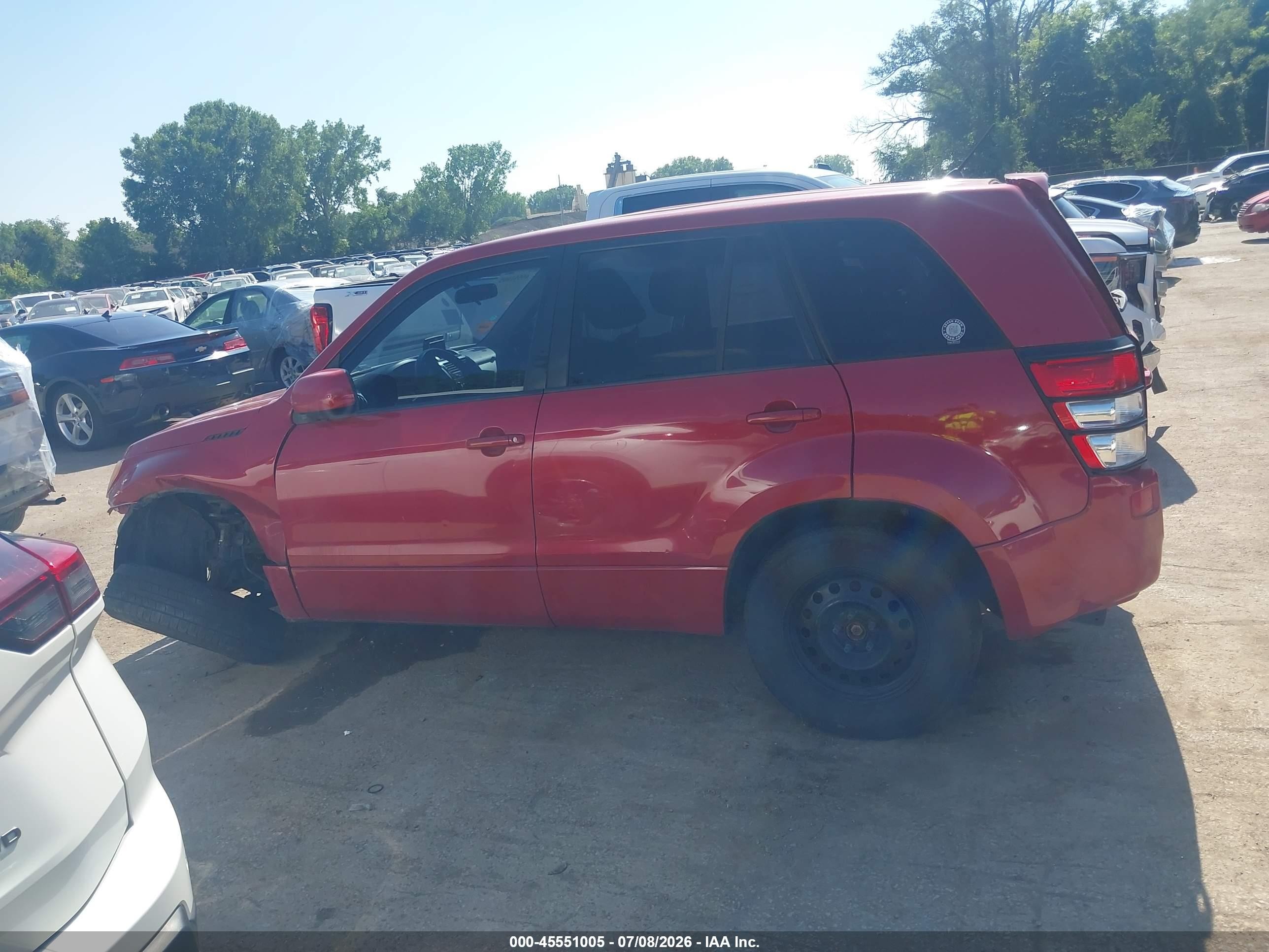 2012 Suzuki Grand Vitara Premium Red vin: JS3TD0D64C4100651