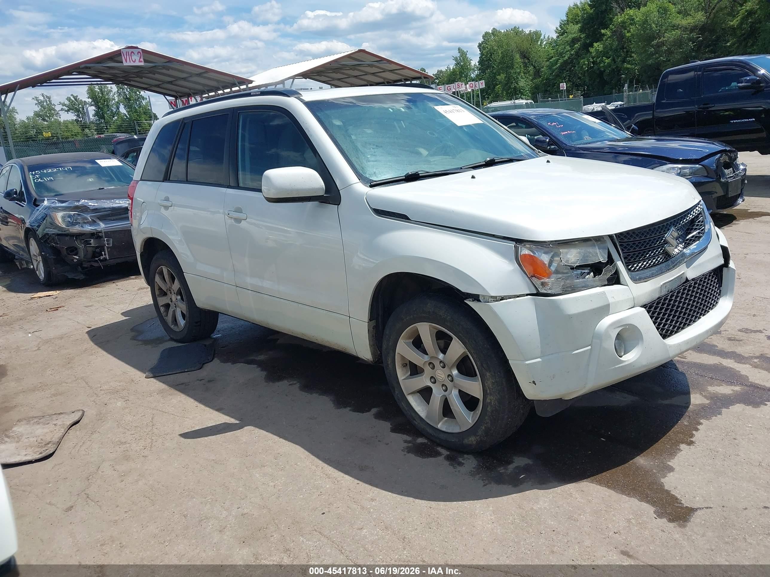 2011 Suzuki Grand Vitara Limited White vin: JS3TD0D70B4100010