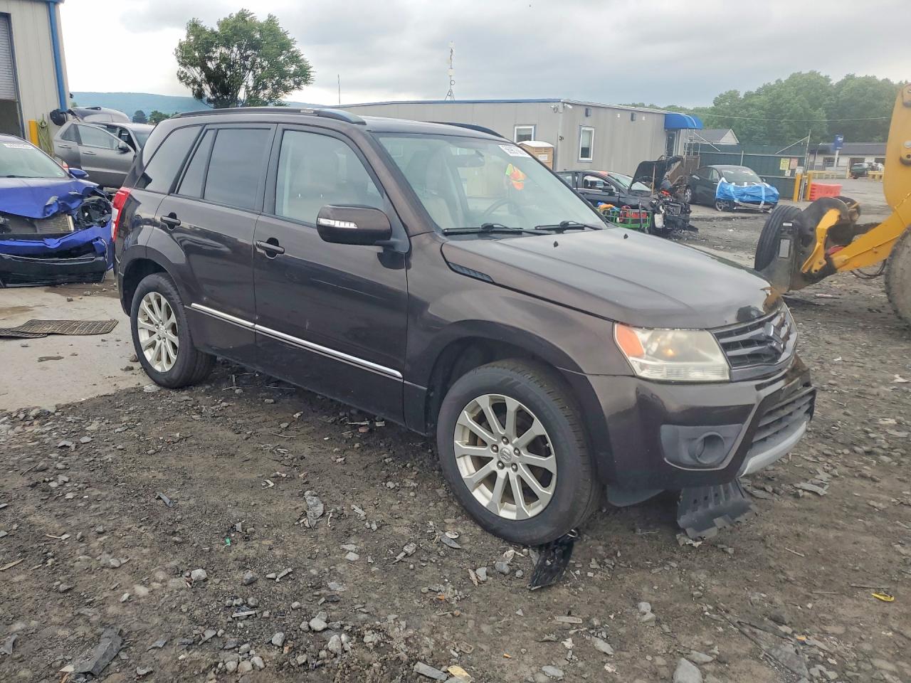 2013 Suzuki Grand Vitara Limited Brown vin: JS3TD0D70D4100009