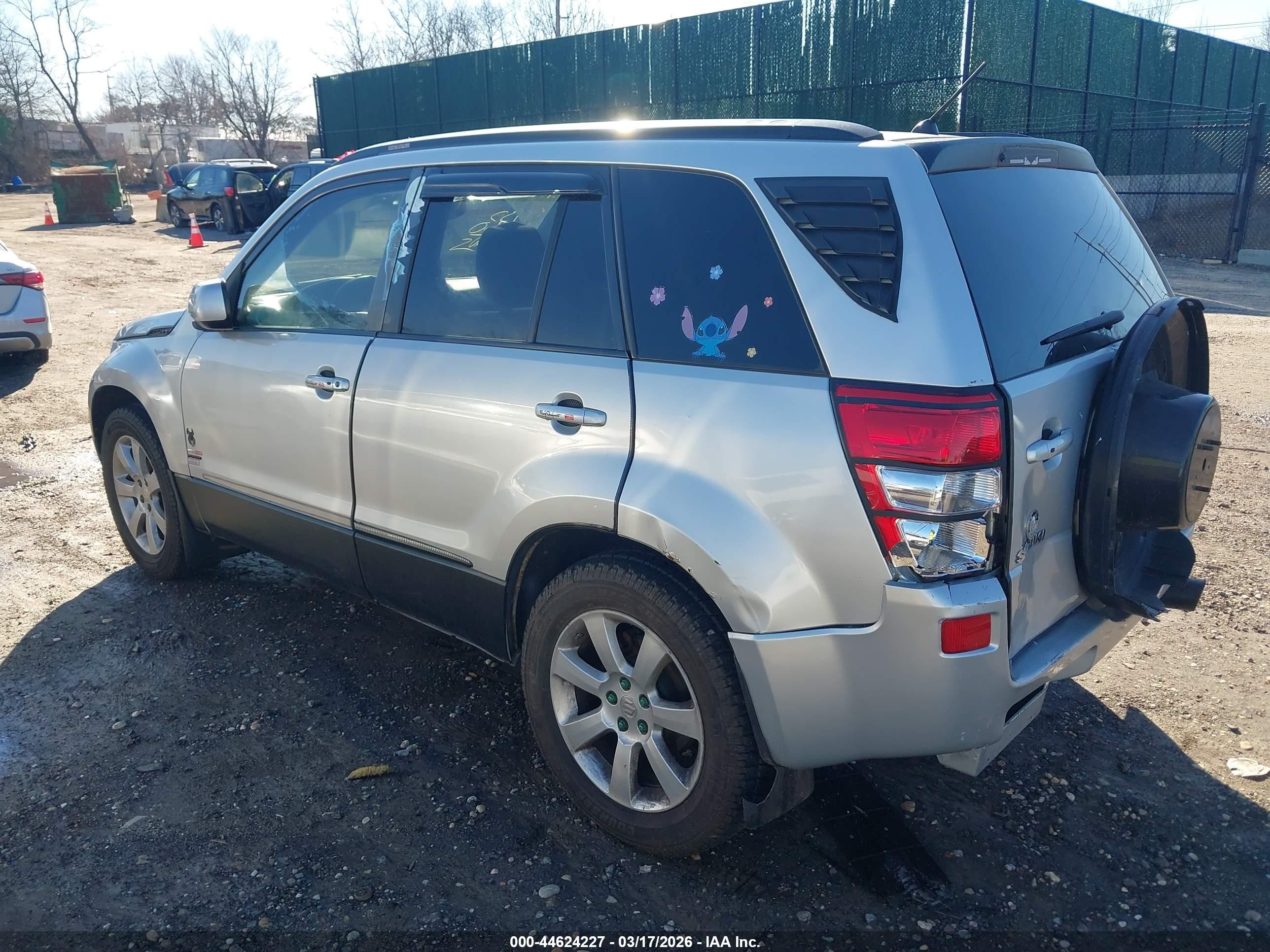 2012 Suzuki Grand Vitara Limited Silver vin: JS3TD0D71C4100146