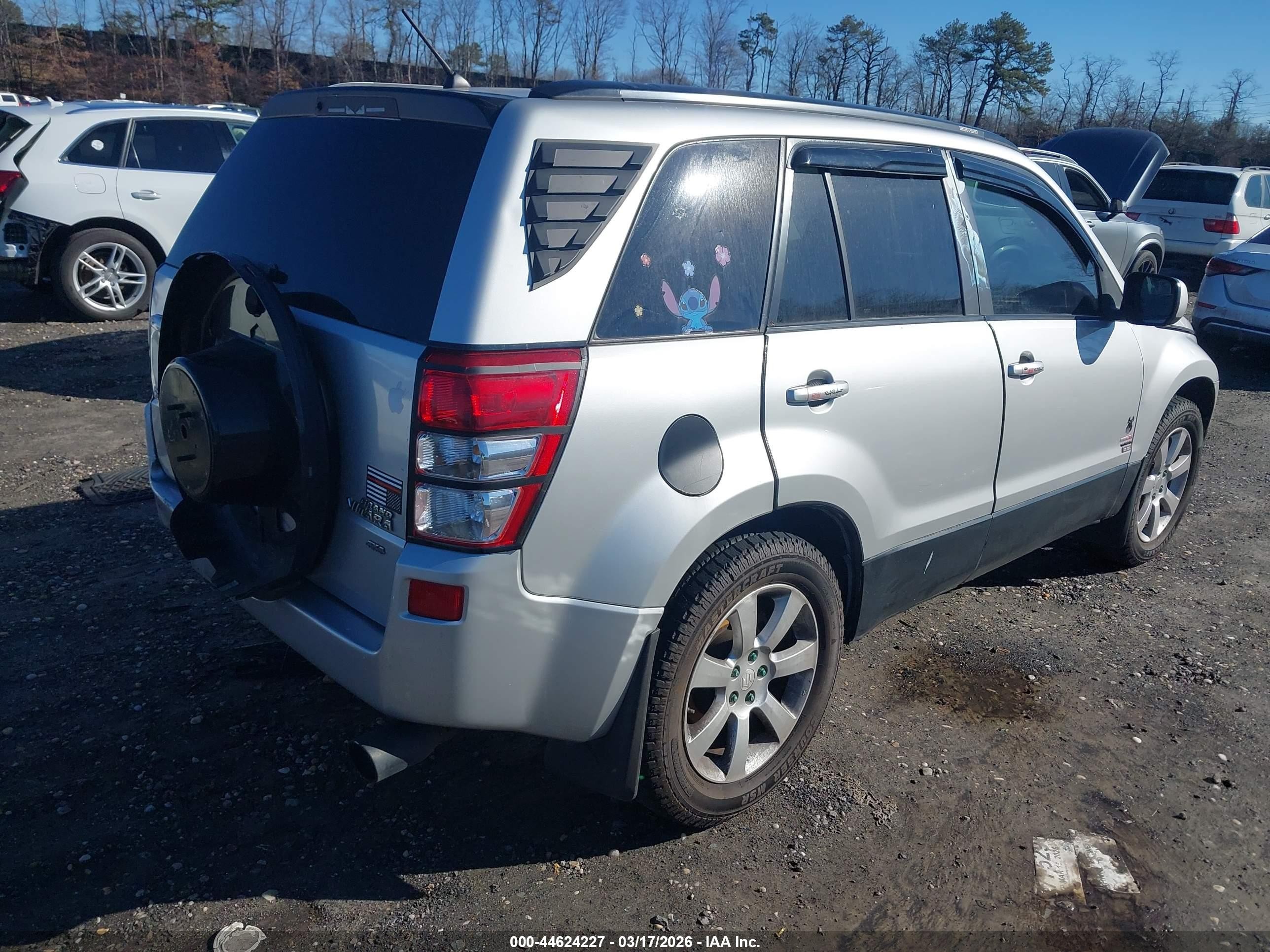 2012 Suzuki Grand Vitara Limited Silver vin: JS3TD0D71C4100146