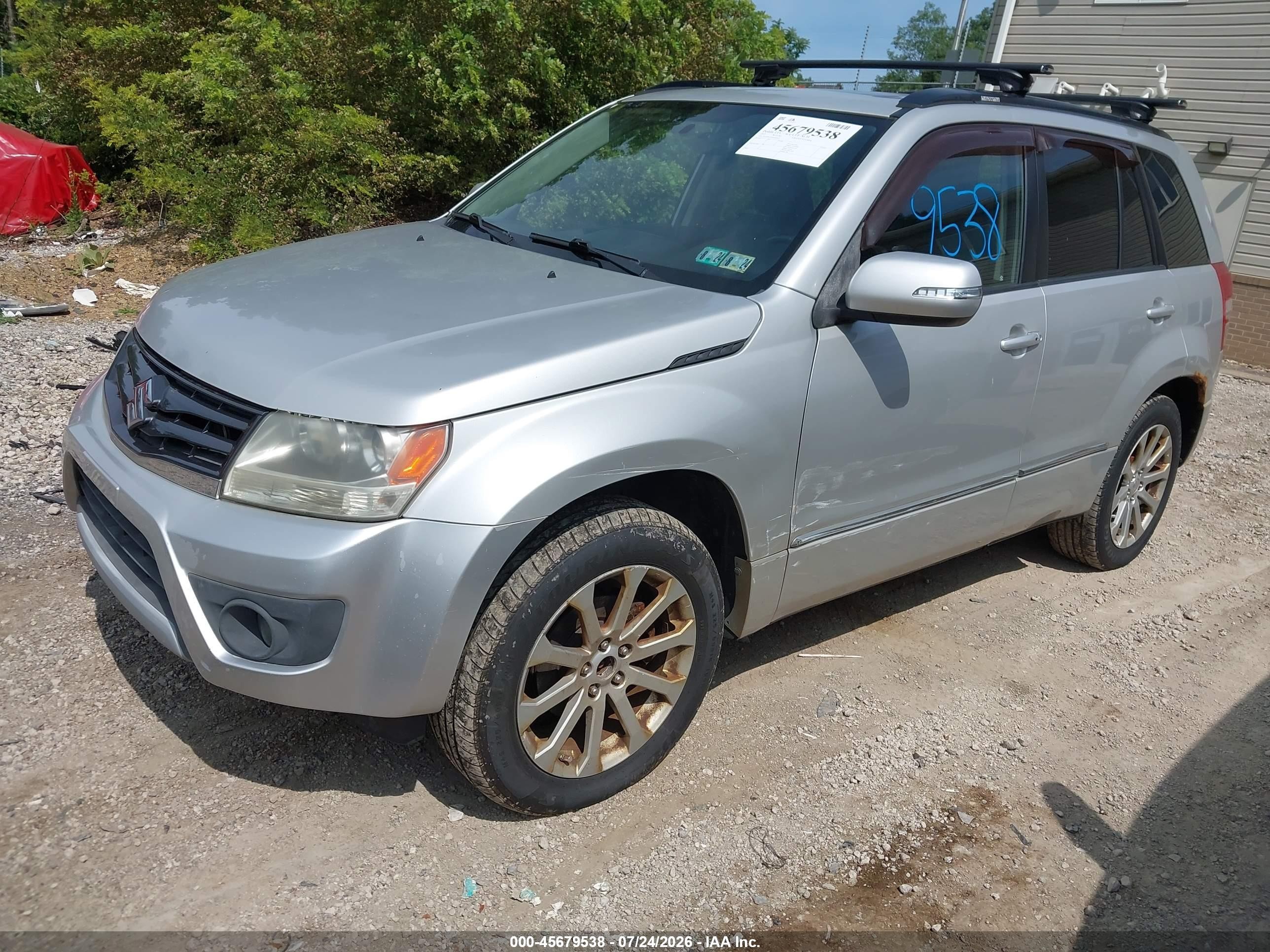 2013 Suzuki Grand Vitara Limited Silver vin: JS3TD0D78D4100369
