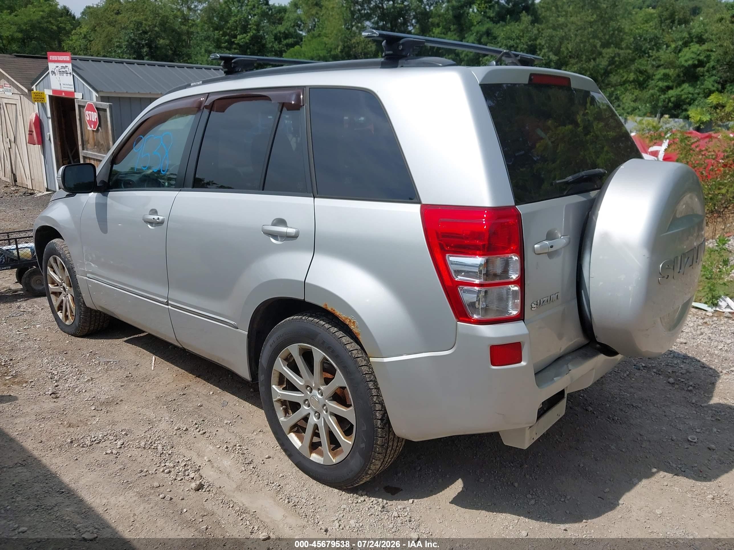 2013 Suzuki Grand Vitara Limited Silver vin: JS3TD0D78D4100369
