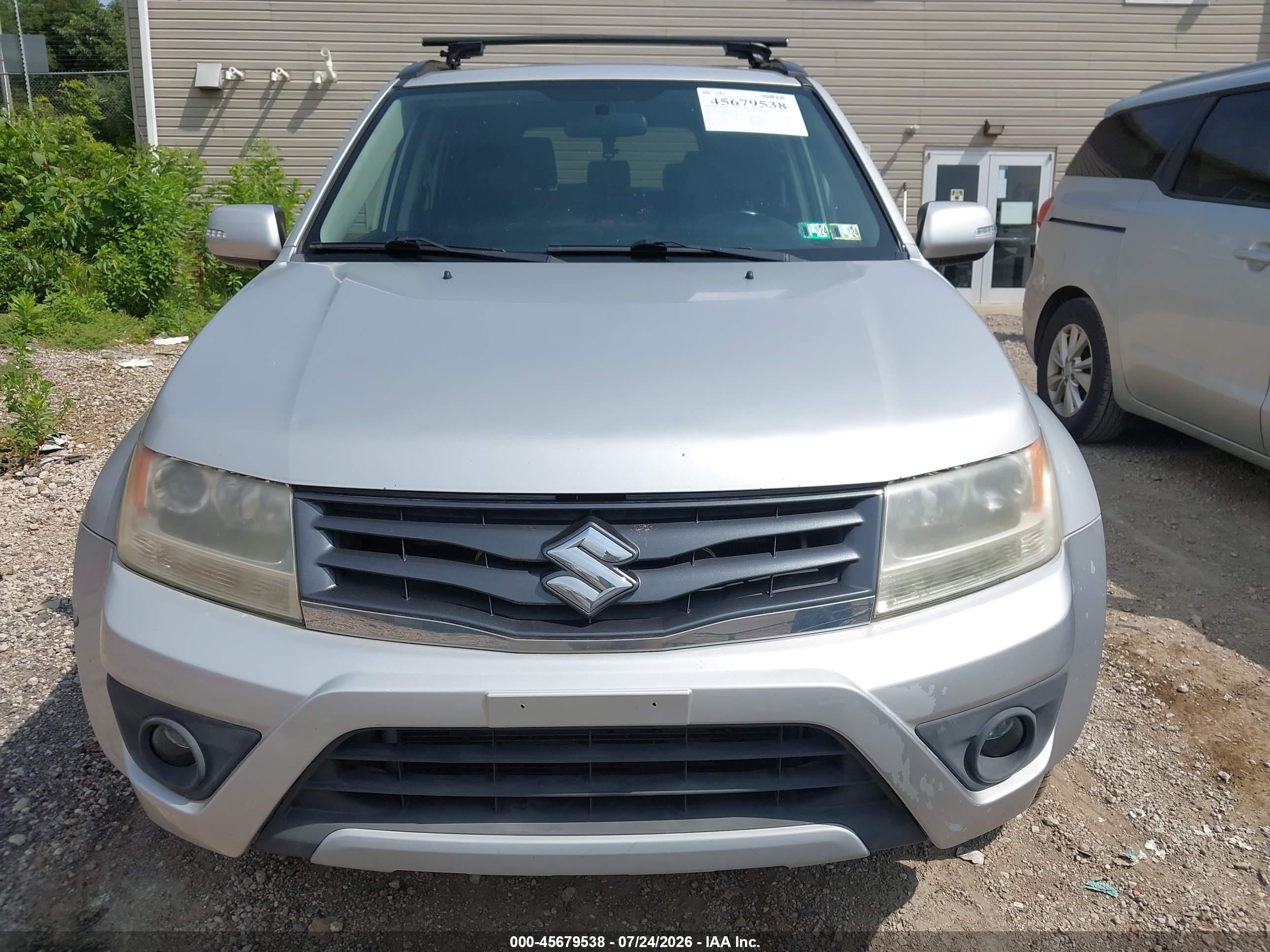 2013 Suzuki Grand Vitara Limited Silver vin: JS3TD0D78D4100369
