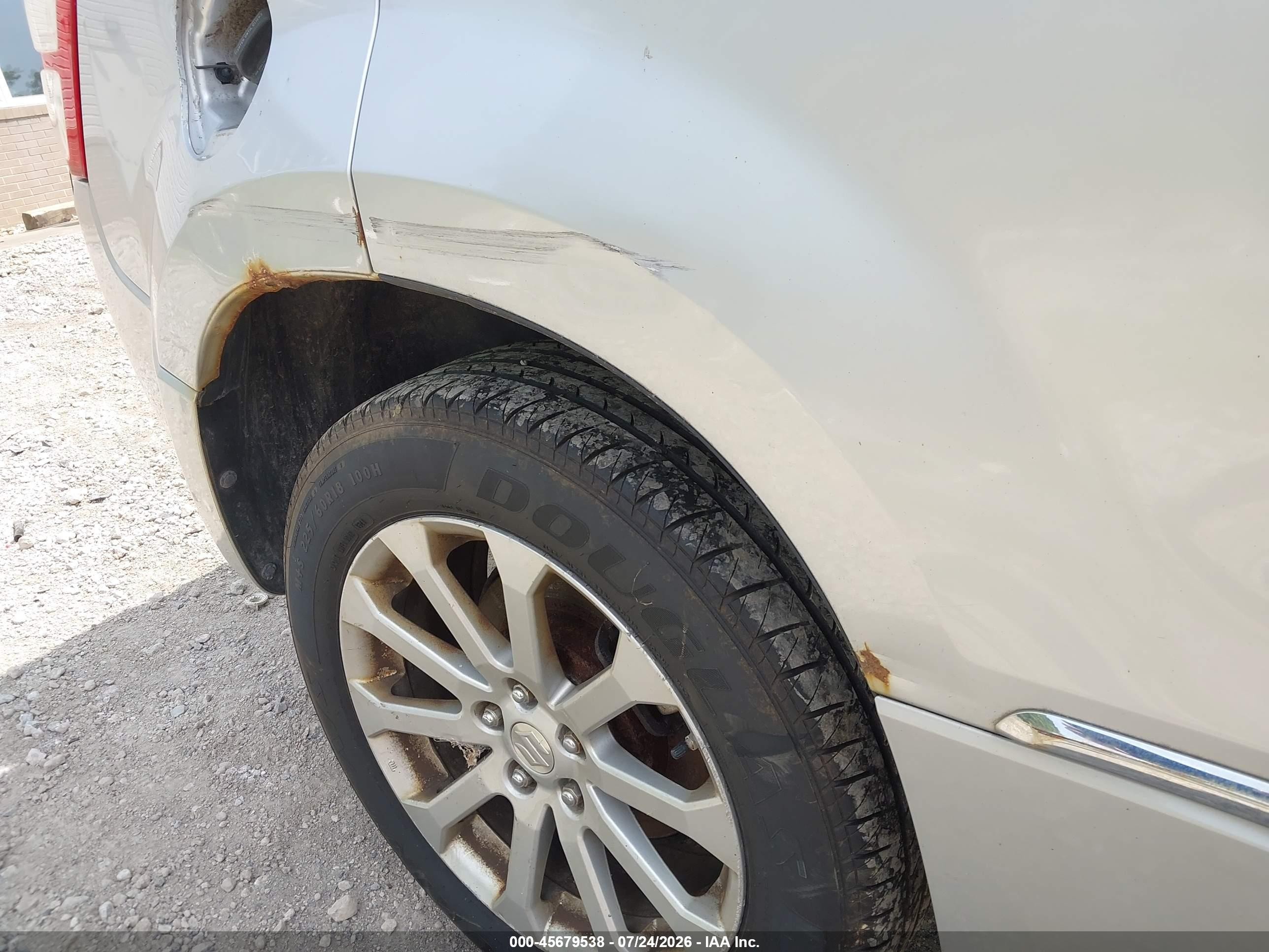 2013 Suzuki Grand Vitara Limited Silver vin: JS3TD0D78D4100369