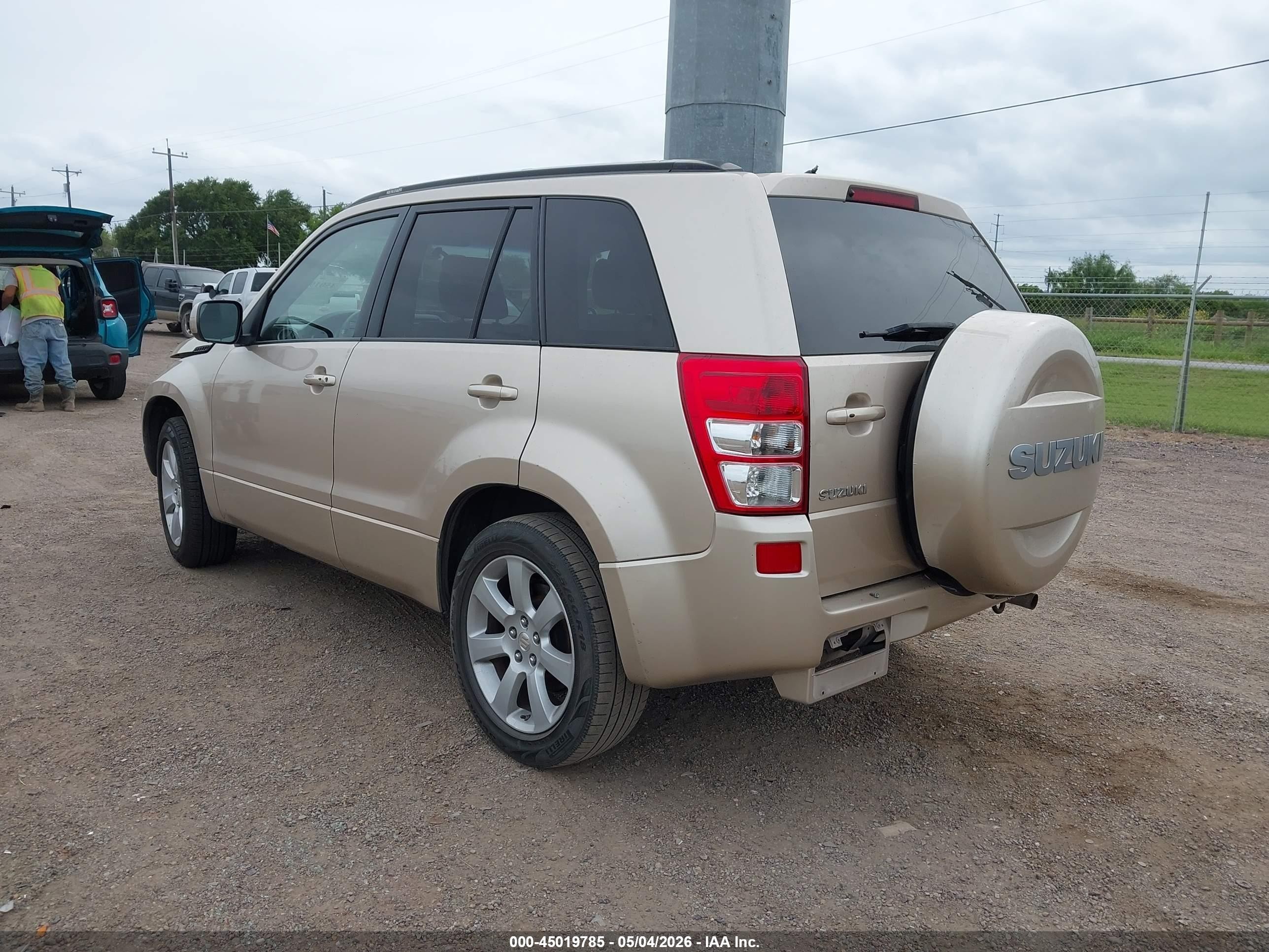 2012 Suzuki Grand Vitara Limited Gold vin: JS3TD0D7XC4100159