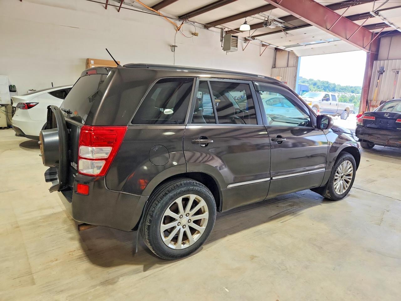 2013 Suzuki Grand Vitara Limited Brown vin: JS3TD0D7XD4100163