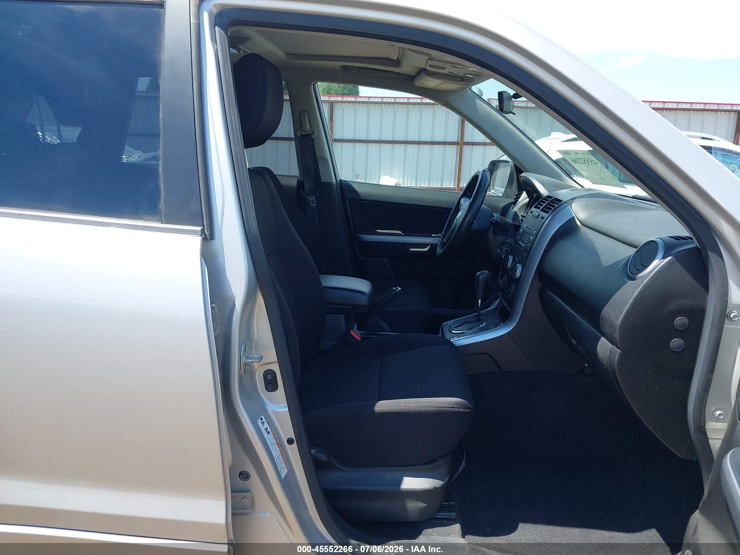 2009 Suzuki Grand Vitara Xsport V6 Серебряный vin: JS3TD148X94100198