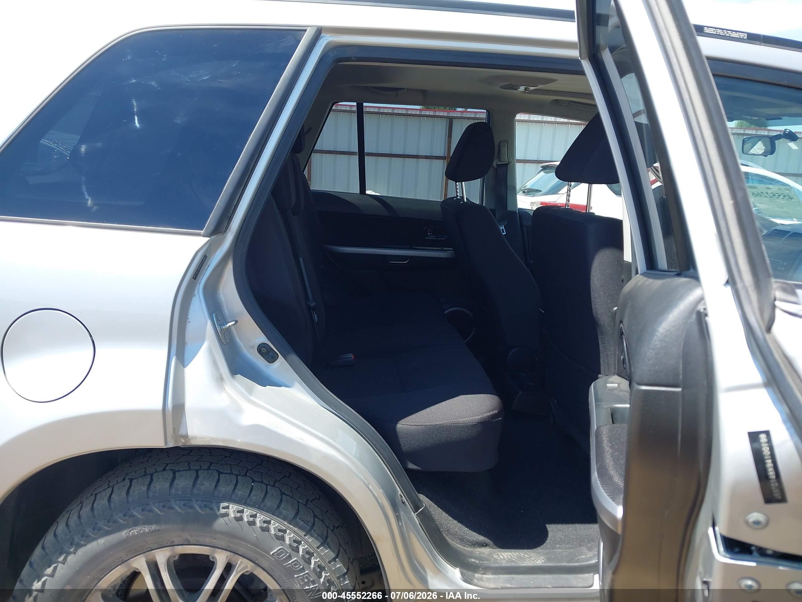 2009 Suzuki Grand Vitara Xsport V6 Серебряный vin: JS3TD148X94100198
