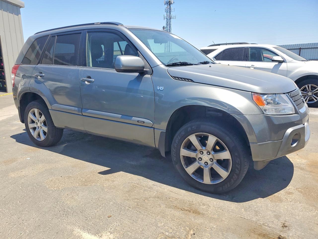 2009 Suzuki Grand Vitara Luxury Gray vin: JS3TD149294100379