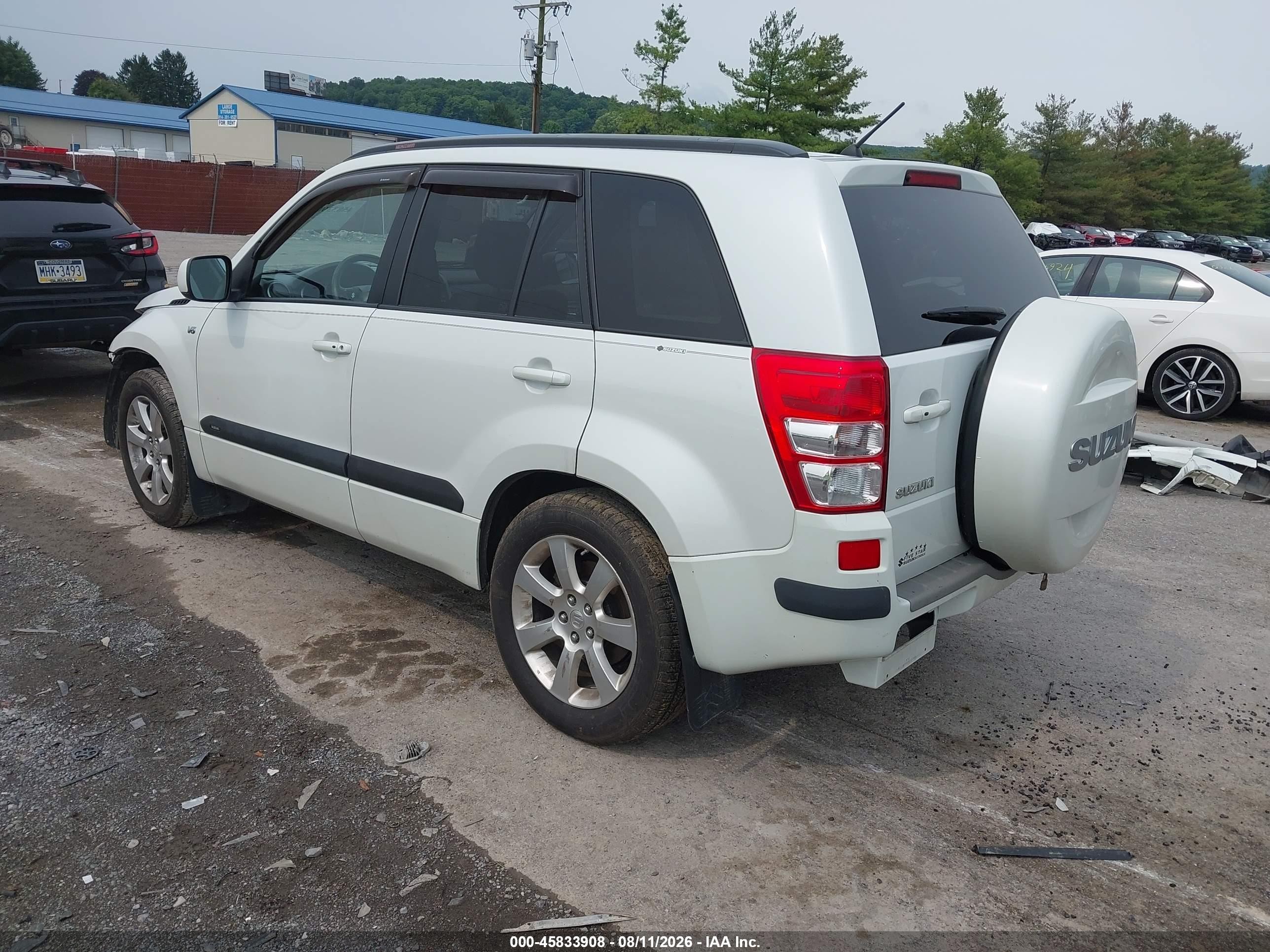 2010 Suzuki Grand Vitara Limited V6 White vin: JS3TD1D94A4100047