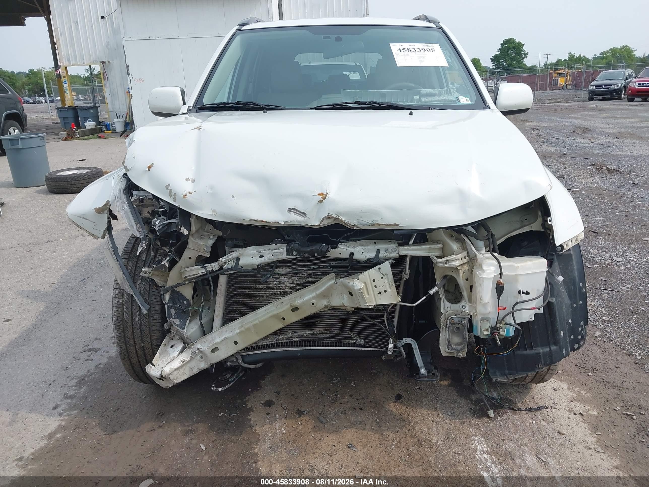 2010 Suzuki Grand Vitara Limited V6 White vin: JS3TD1D94A4100047
