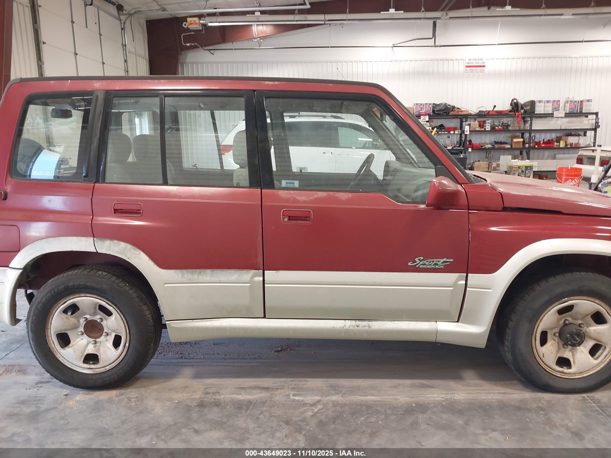1998 Suzuki Sidekick Jlx Sport/jx Sport Red vin: JS3TD21V2W4101664