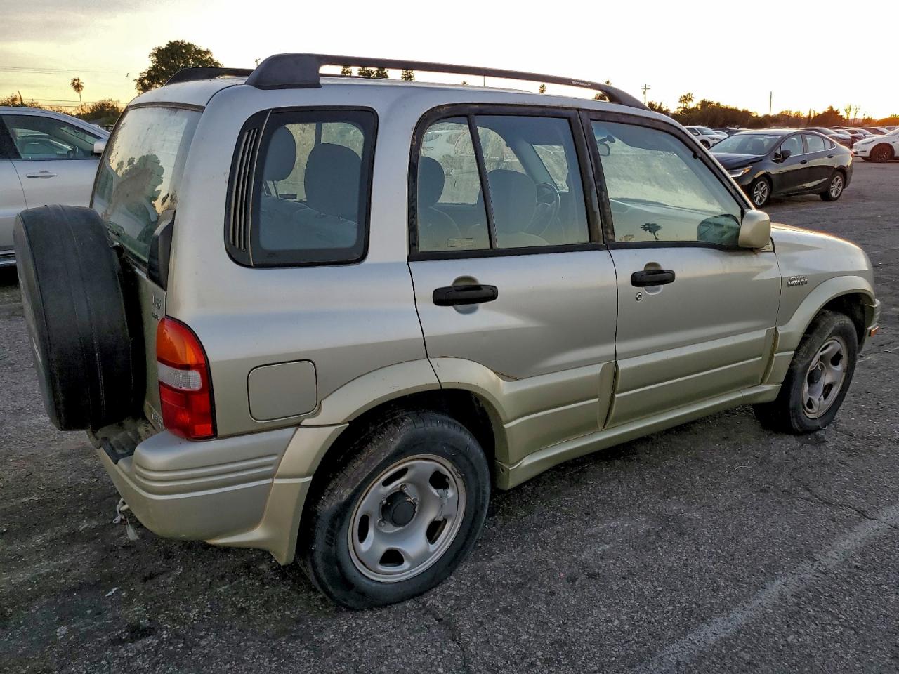 2000 Suzuki Grand Vitara Jlx Limited Beige vin: JS3TD62V0Y4103681