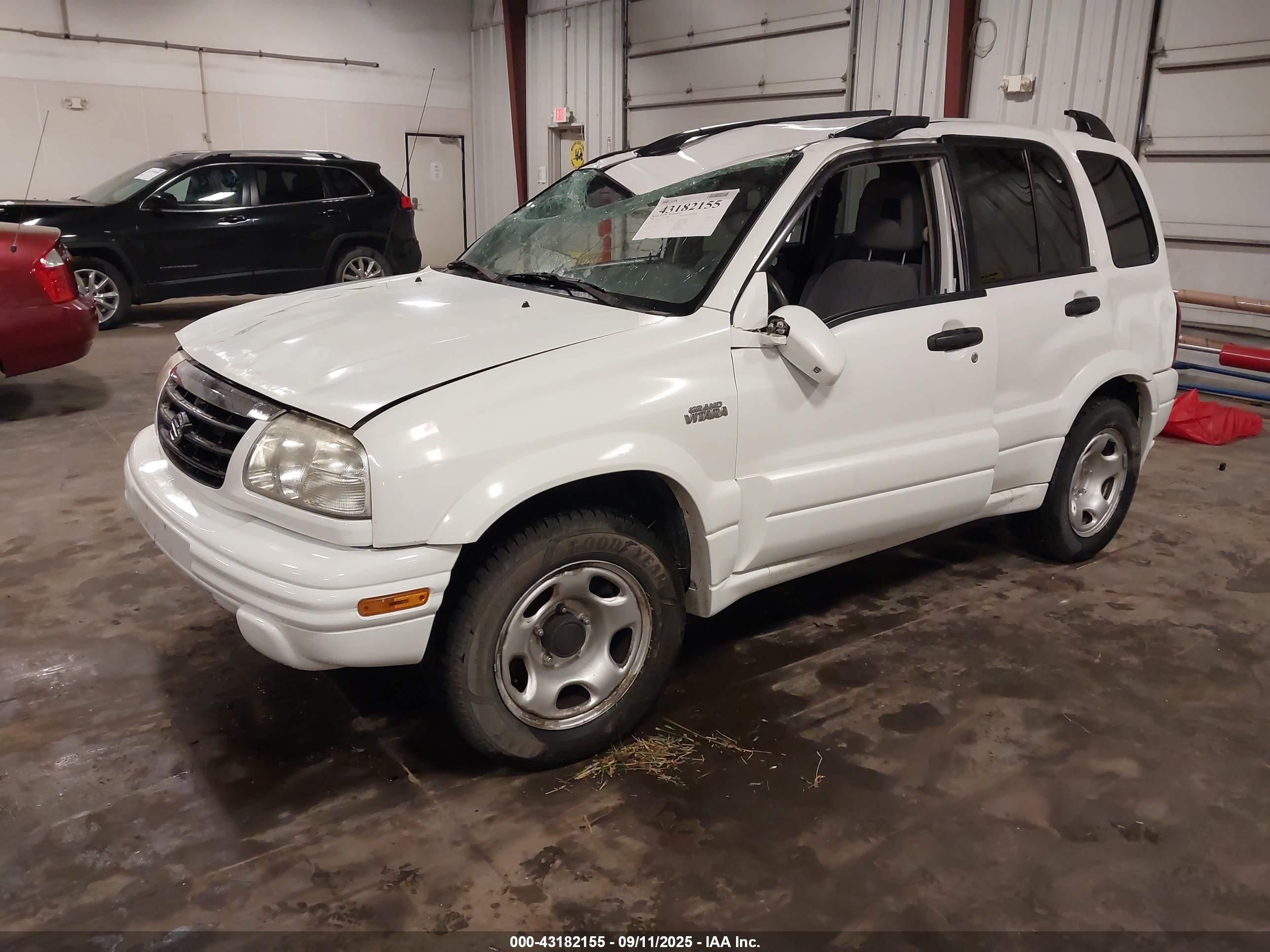 2002 Suzuki Grand Vitara Jlx/limited White vin: JS3TD62V124155120