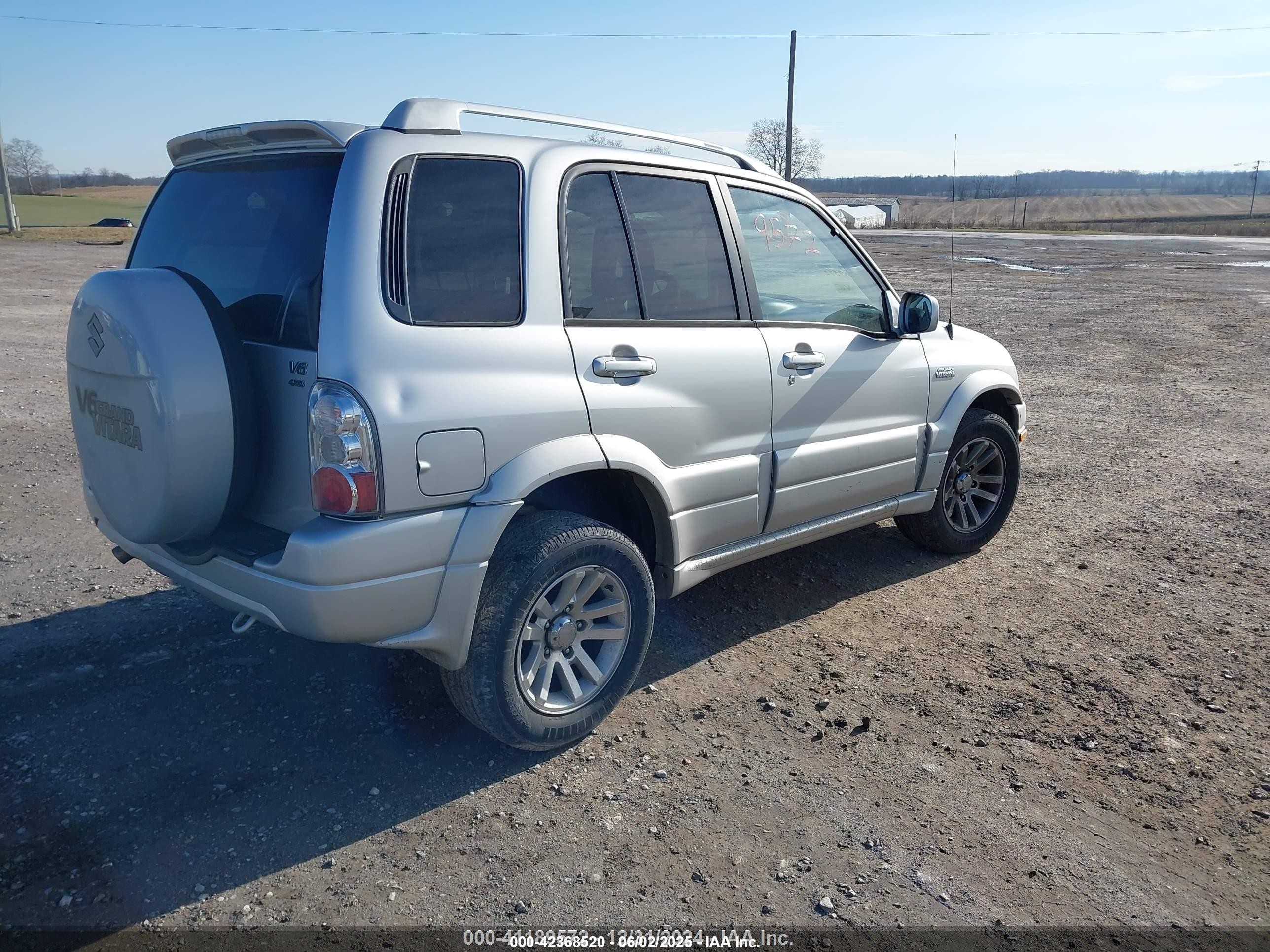 2004 Suzuki Grand Vitara Ex/lx Silver vin: JS3TD62V144100752