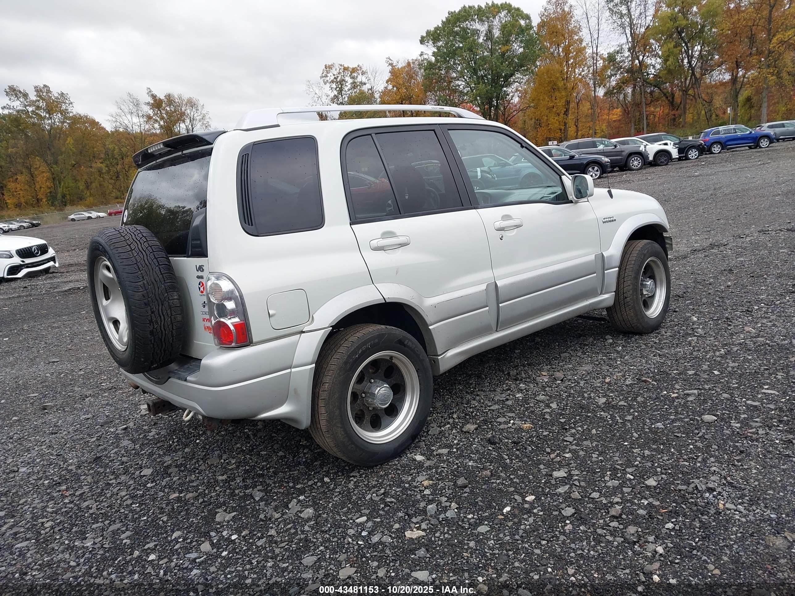 2004 Suzuki Grand Vitara Ex/lx White vin: JS3TD62V144105157