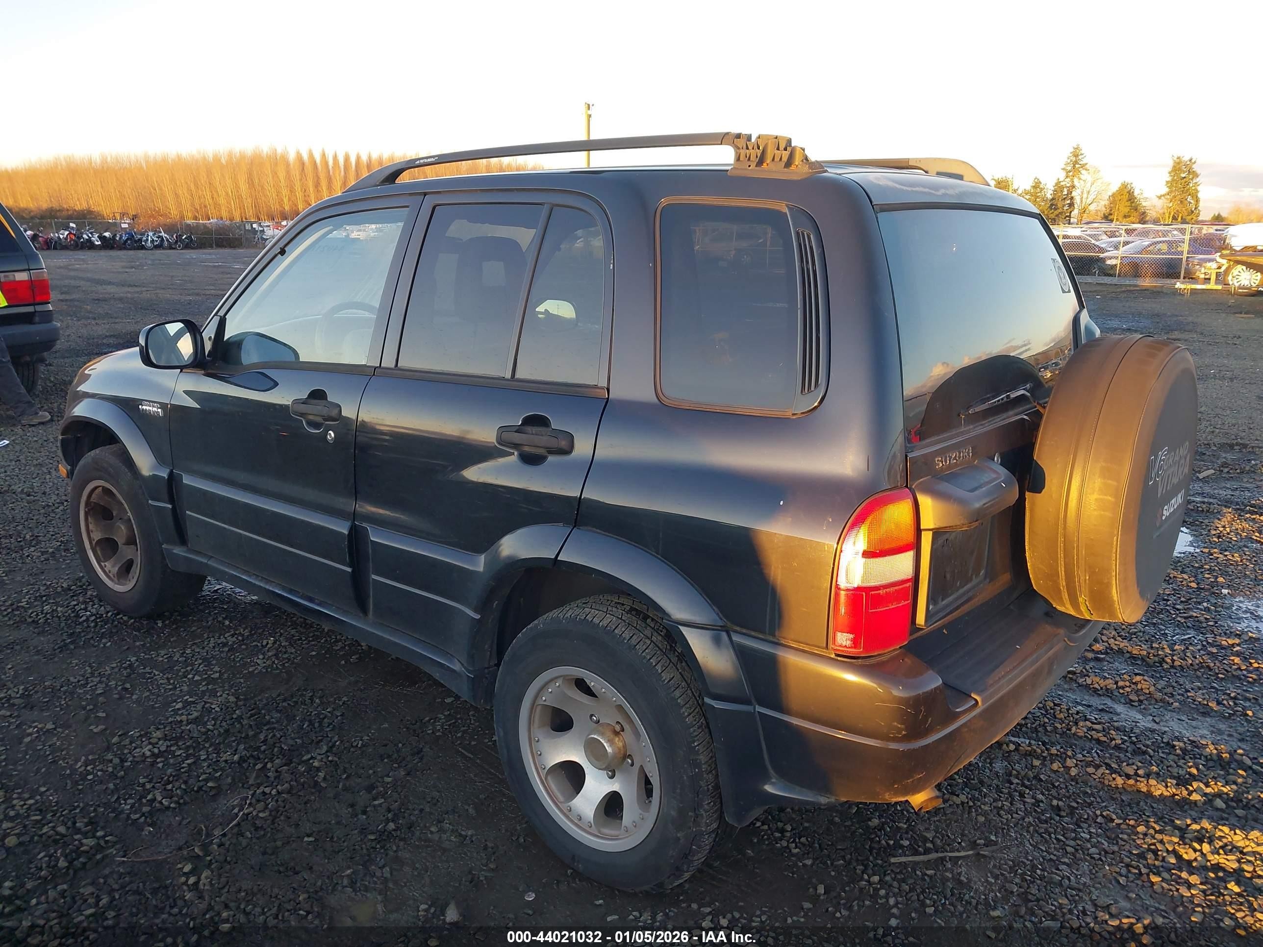 2002 Suzuki Grand Vitara Jlx/limited Black vin: JS3TD62V224160018