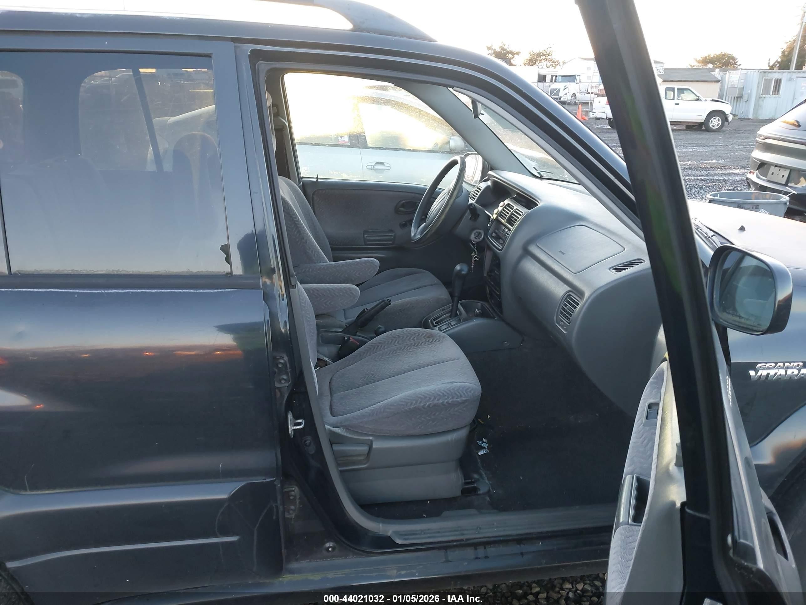 2002 Suzuki Grand Vitara Jlx/limited Black vin: JS3TD62V224160018