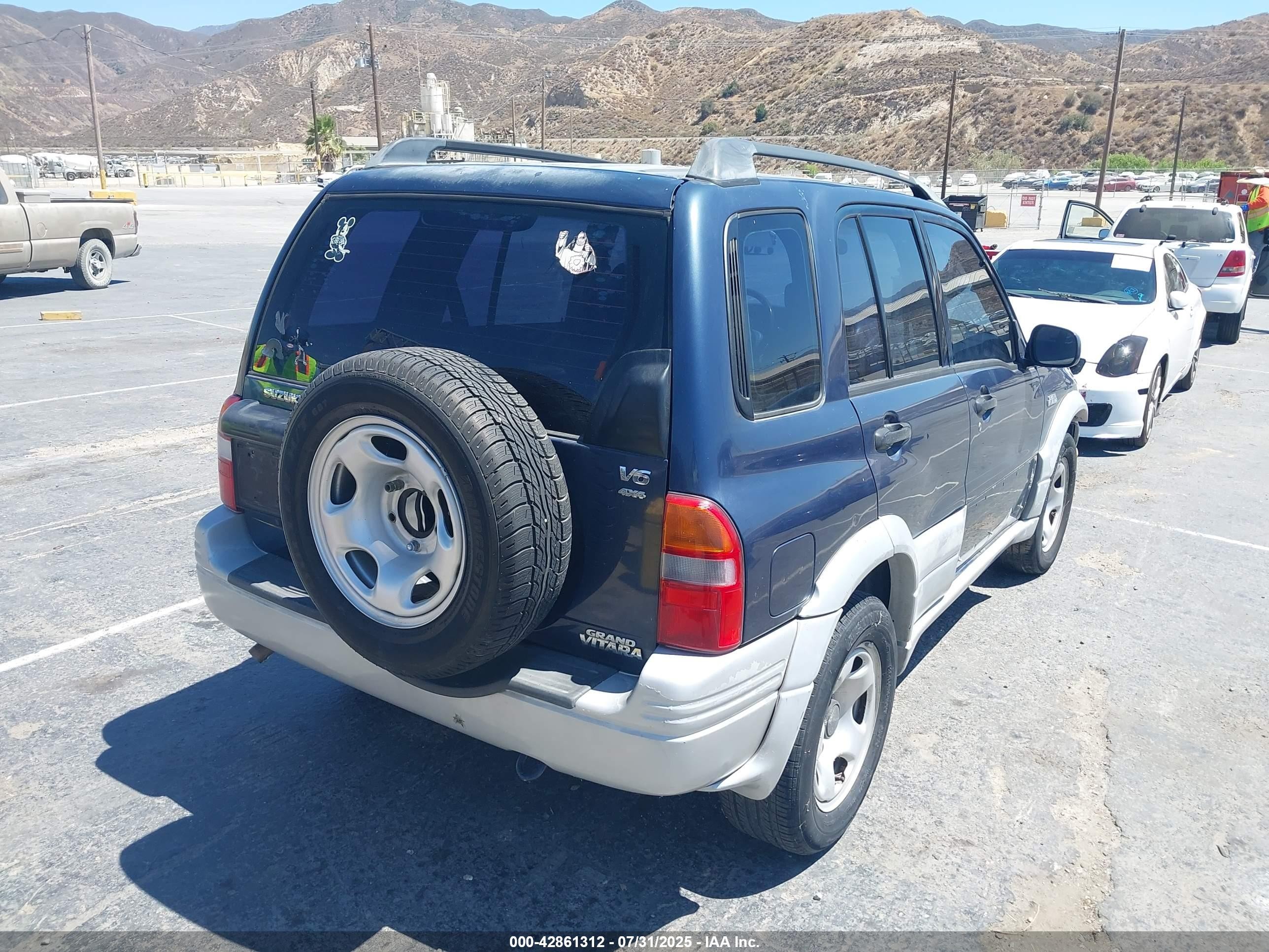 2000 Suzuki Grand Vitara Jlx/jlx+/limited Dark Blue vin: JS3TD62V2Y4119669