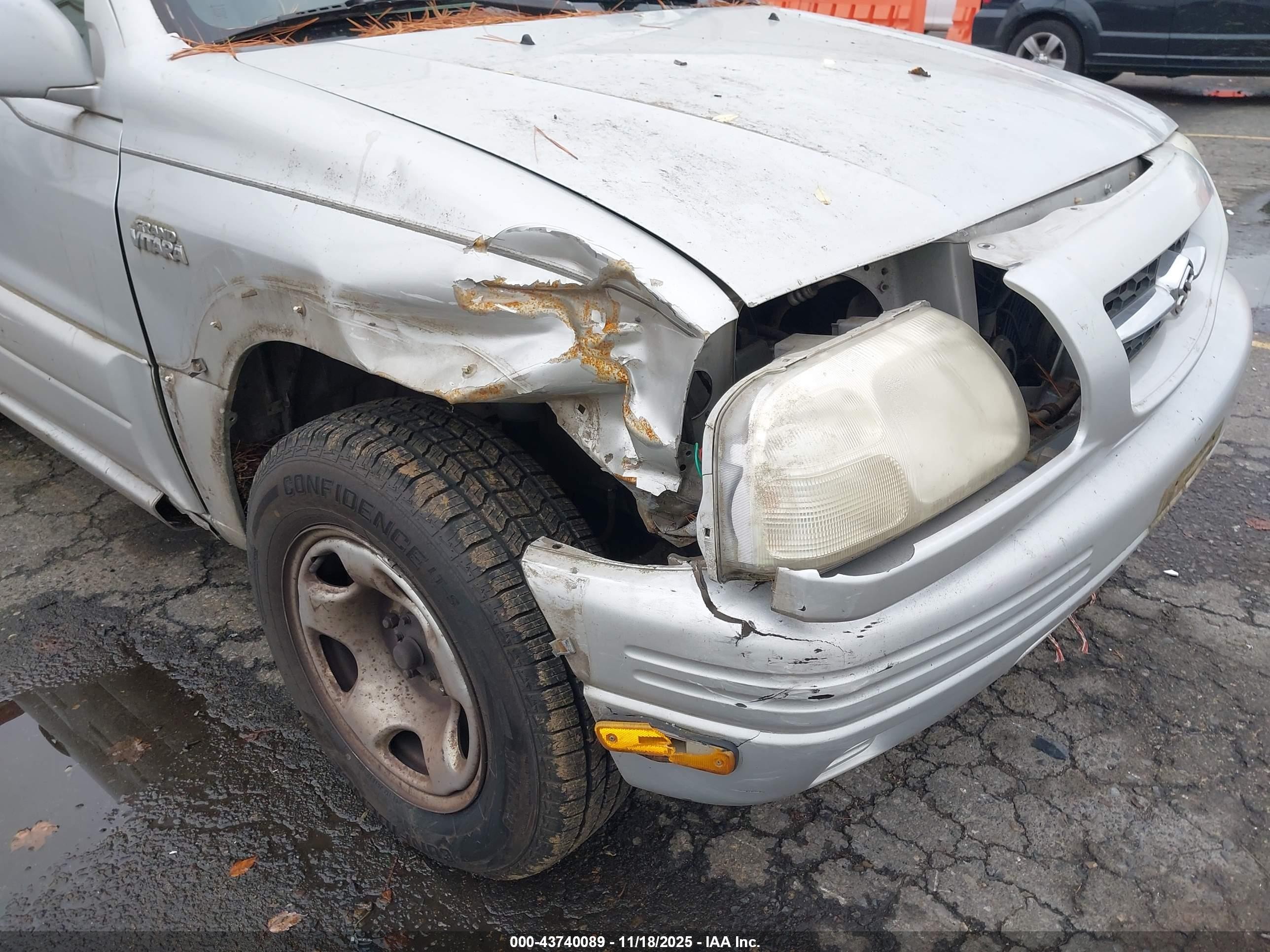 2000 Suzuki Grand Vitara Jlx/jlx+/limited Silver vin: JS3TD62V2Y4125746