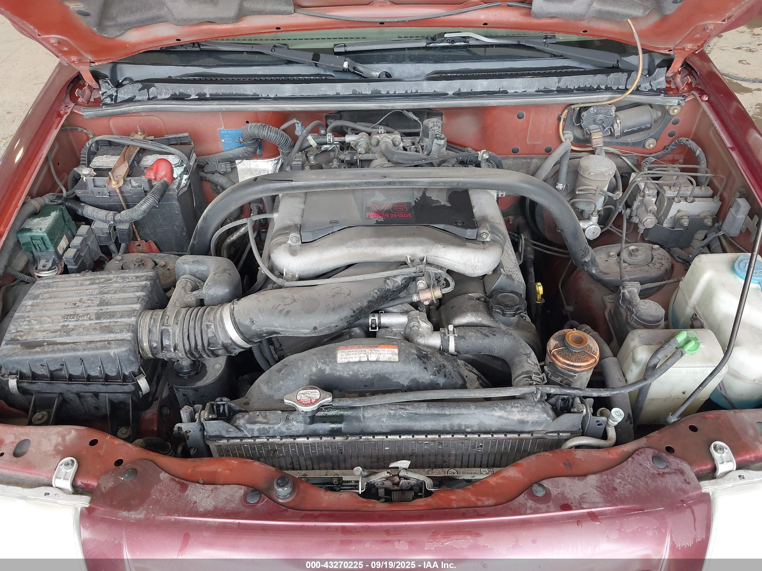 2000 Suzuki Grand Vitara Jlx/jlx+/limited Red vin: JS3TD62V3Y4131992