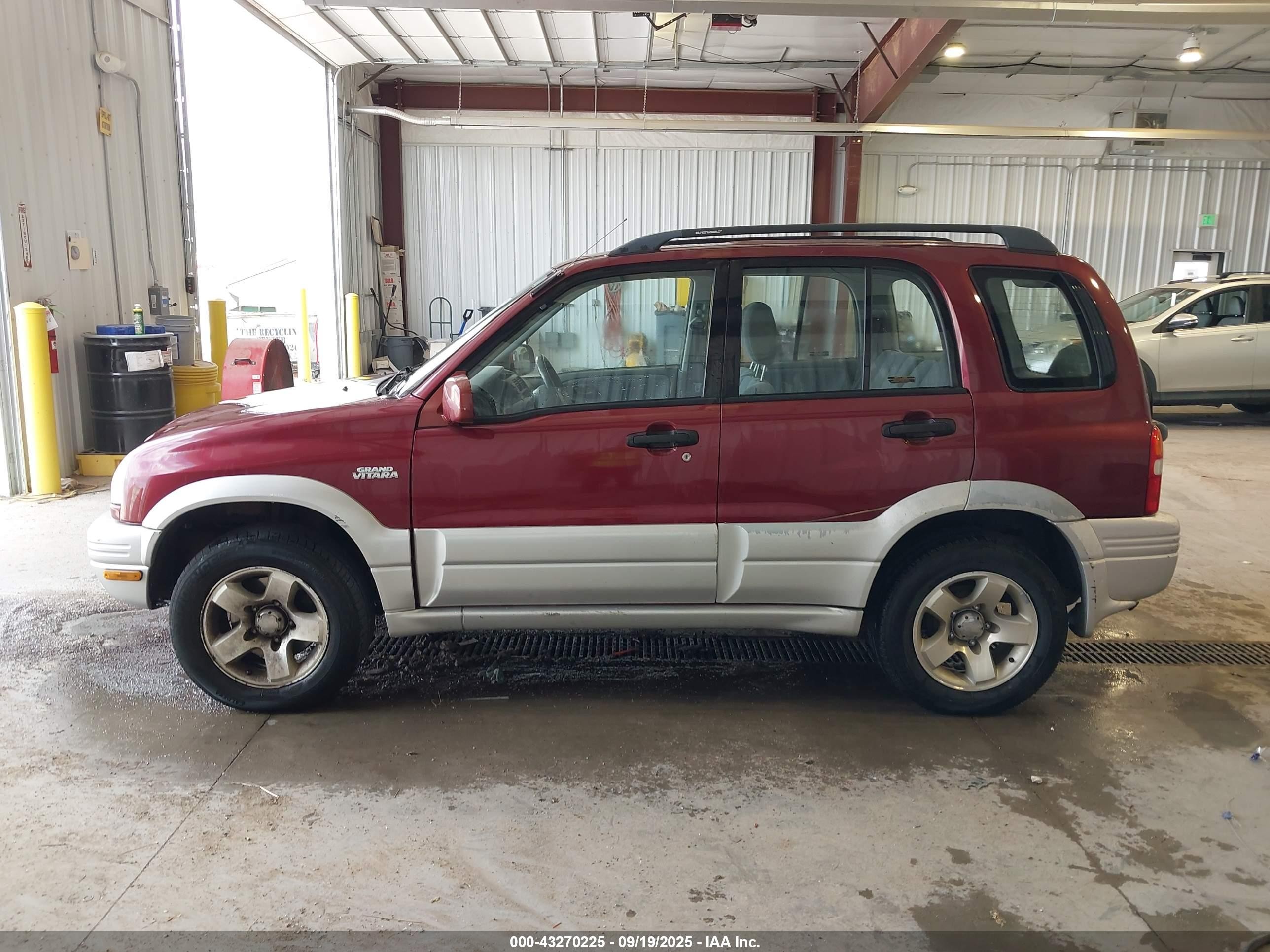 2000 Suzuki Grand Vitara Jlx/jlx+/limited Red vin: JS3TD62V3Y4131992