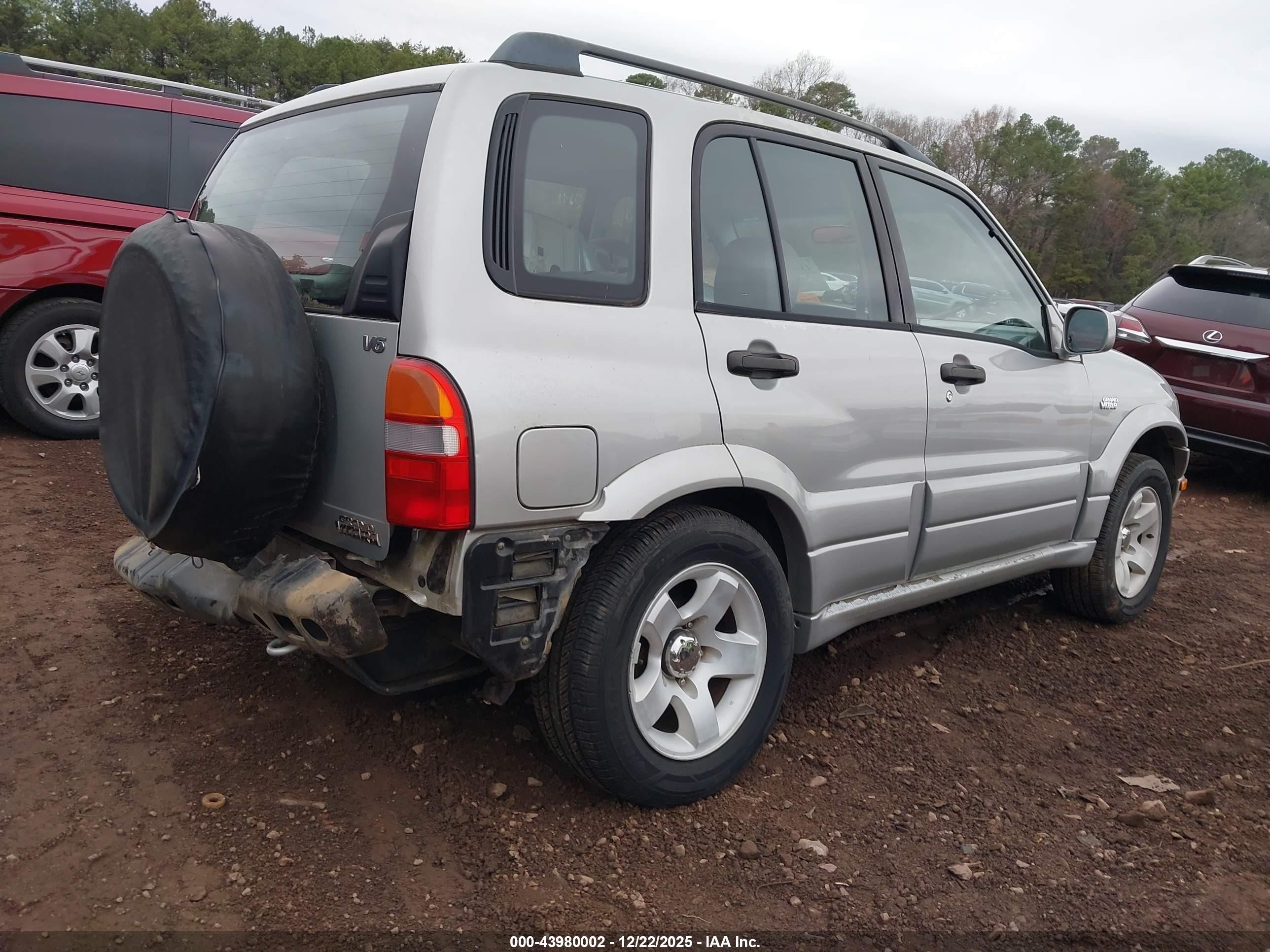1999 Suzuki Grand Vitara Jlx/jlx+ Silver vin: JS3TD62V5X4102606