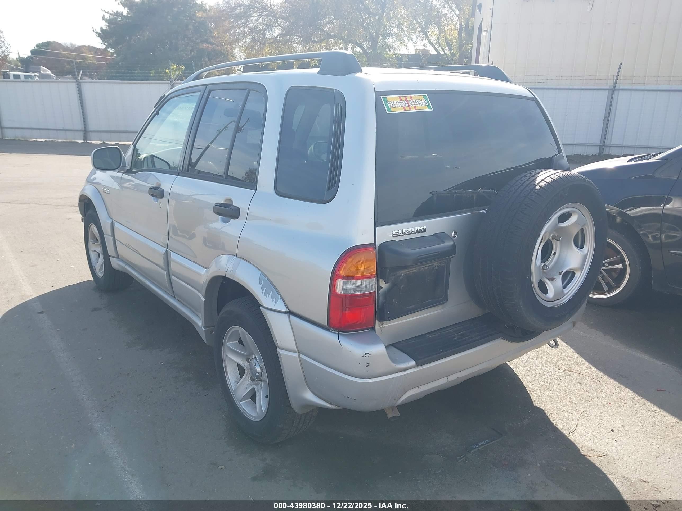 2001 Suzuki Grand Vitara Jlx/jlx+/limited Silver vin: JS3TD62V714165181