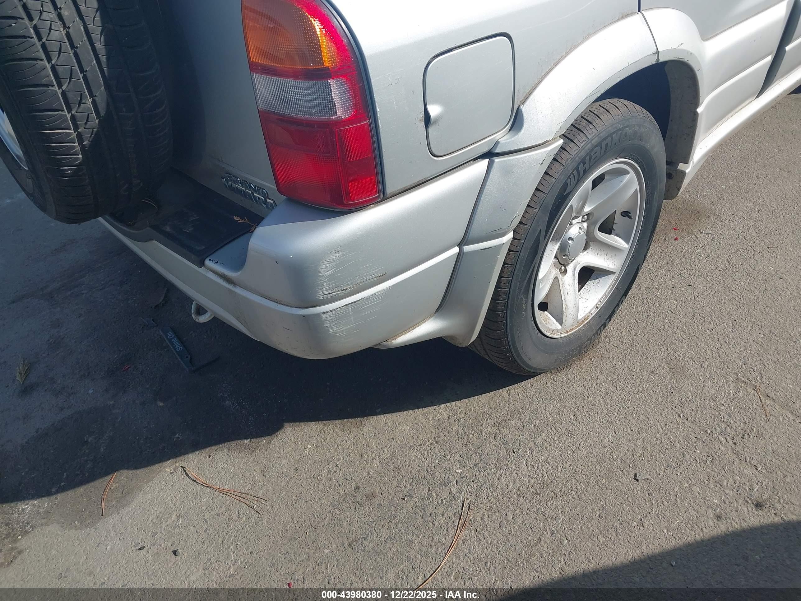 2001 Suzuki Grand Vitara Jlx/jlx+/limited Silver vin: JS3TD62V714165181