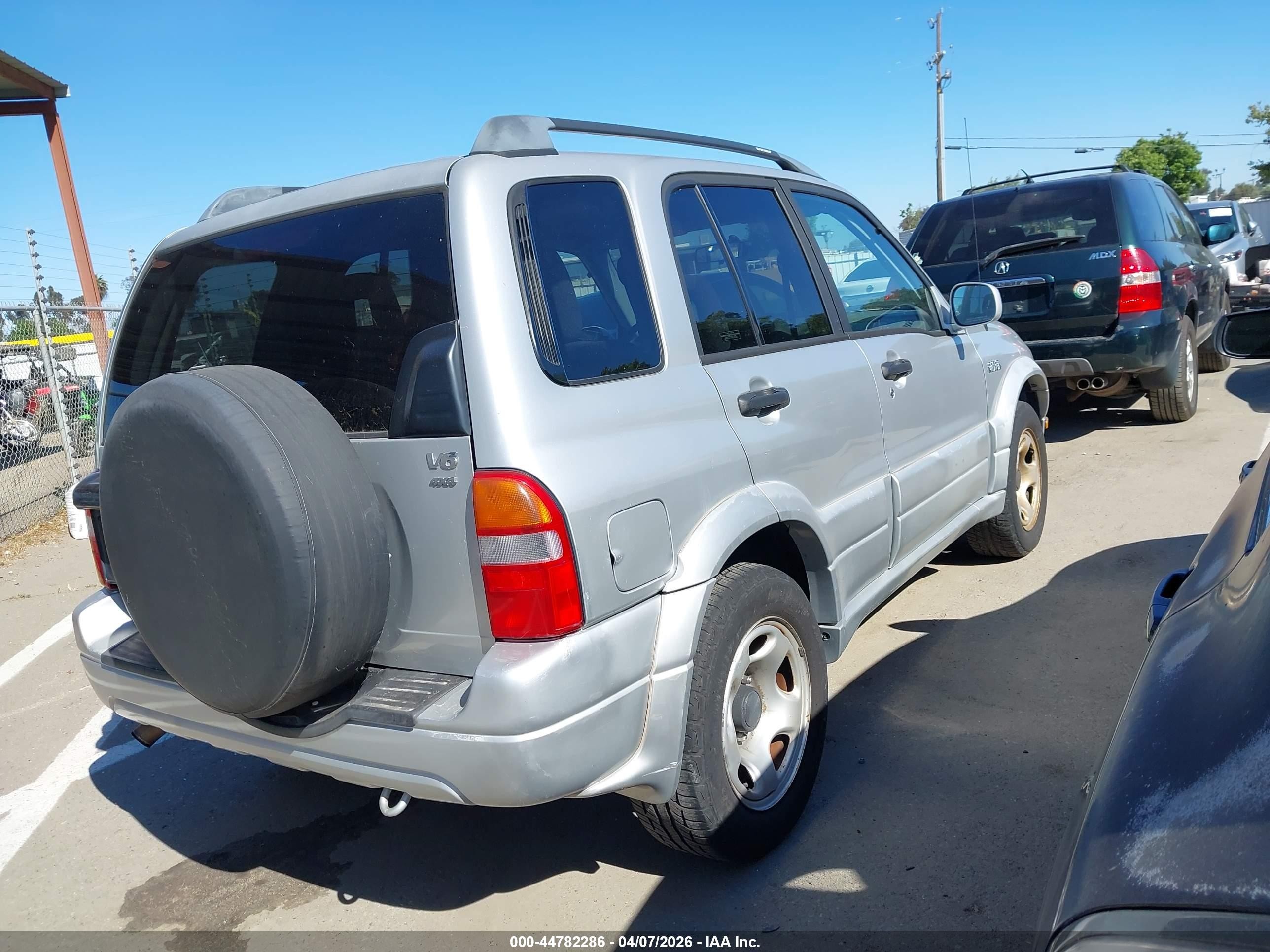 2002 Suzuki Grand Vitara Jlx/limited Silver vin: JS3TD62V824154546