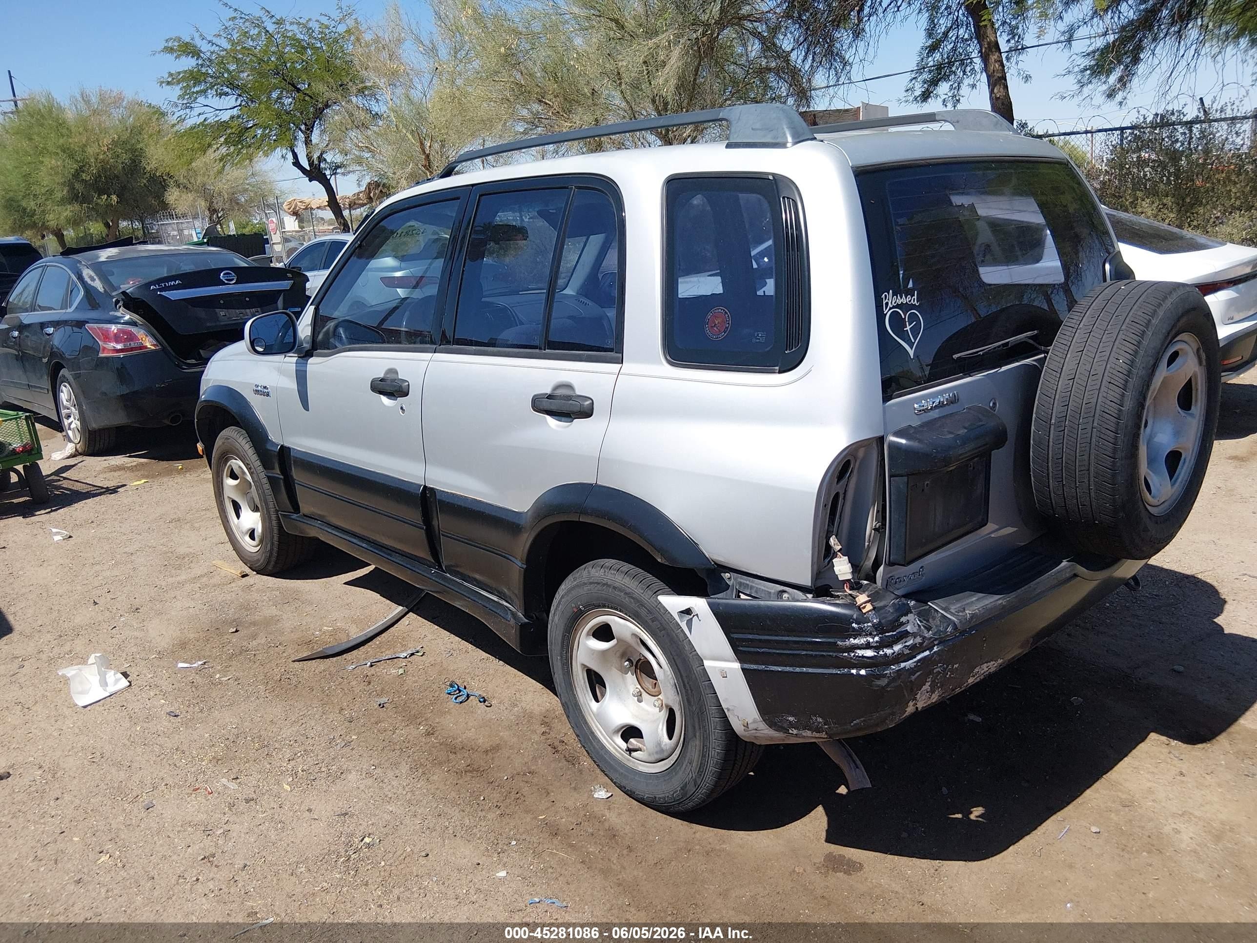 1999 Suzuki Grand Vitara Jlx/jlx+ Silver vin: JS3TD62V8X4113079