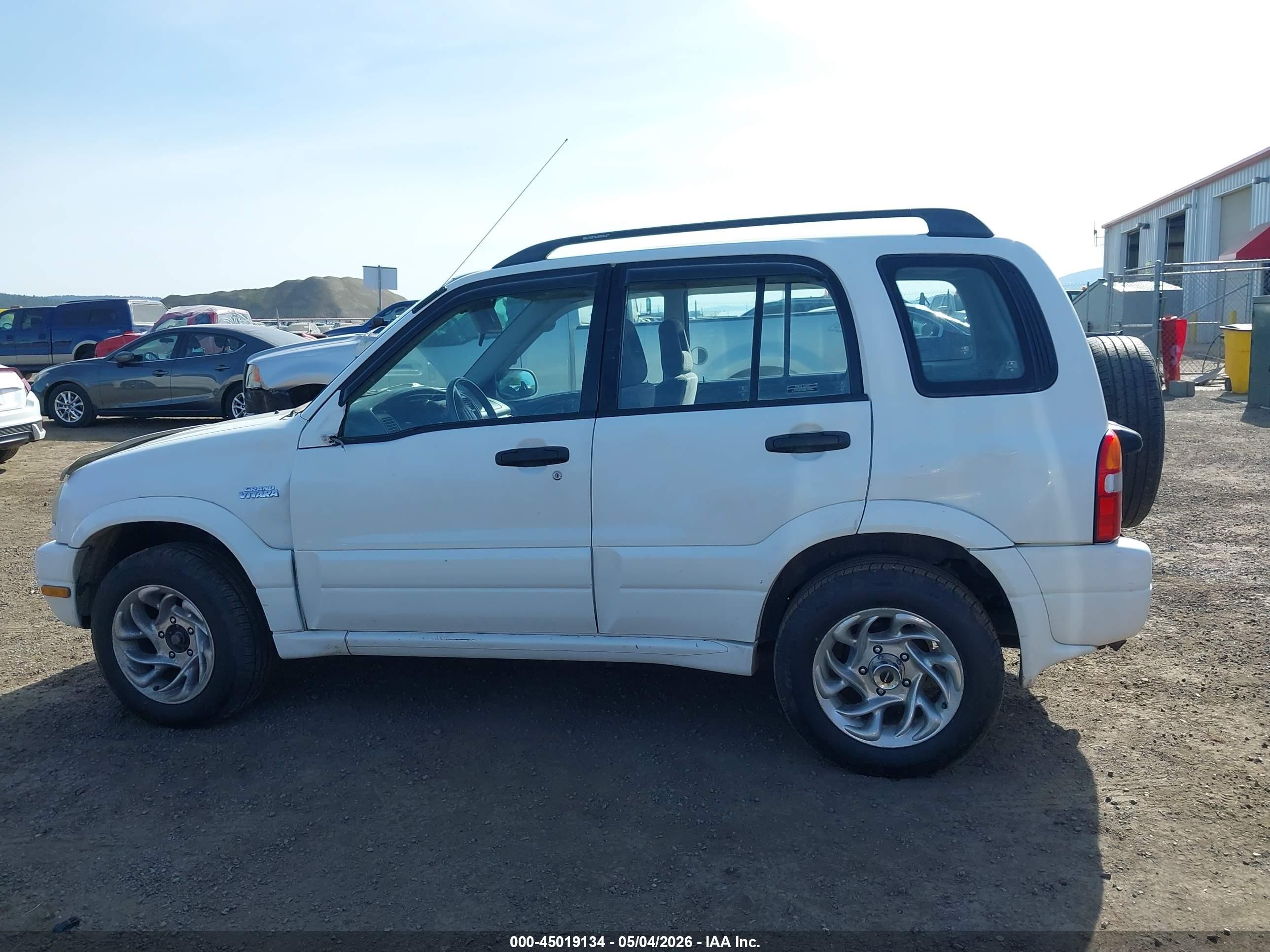 2001 Suzuki Grand Vitara Jlx/jlx+/limited White vin: JS3TD62V914155171