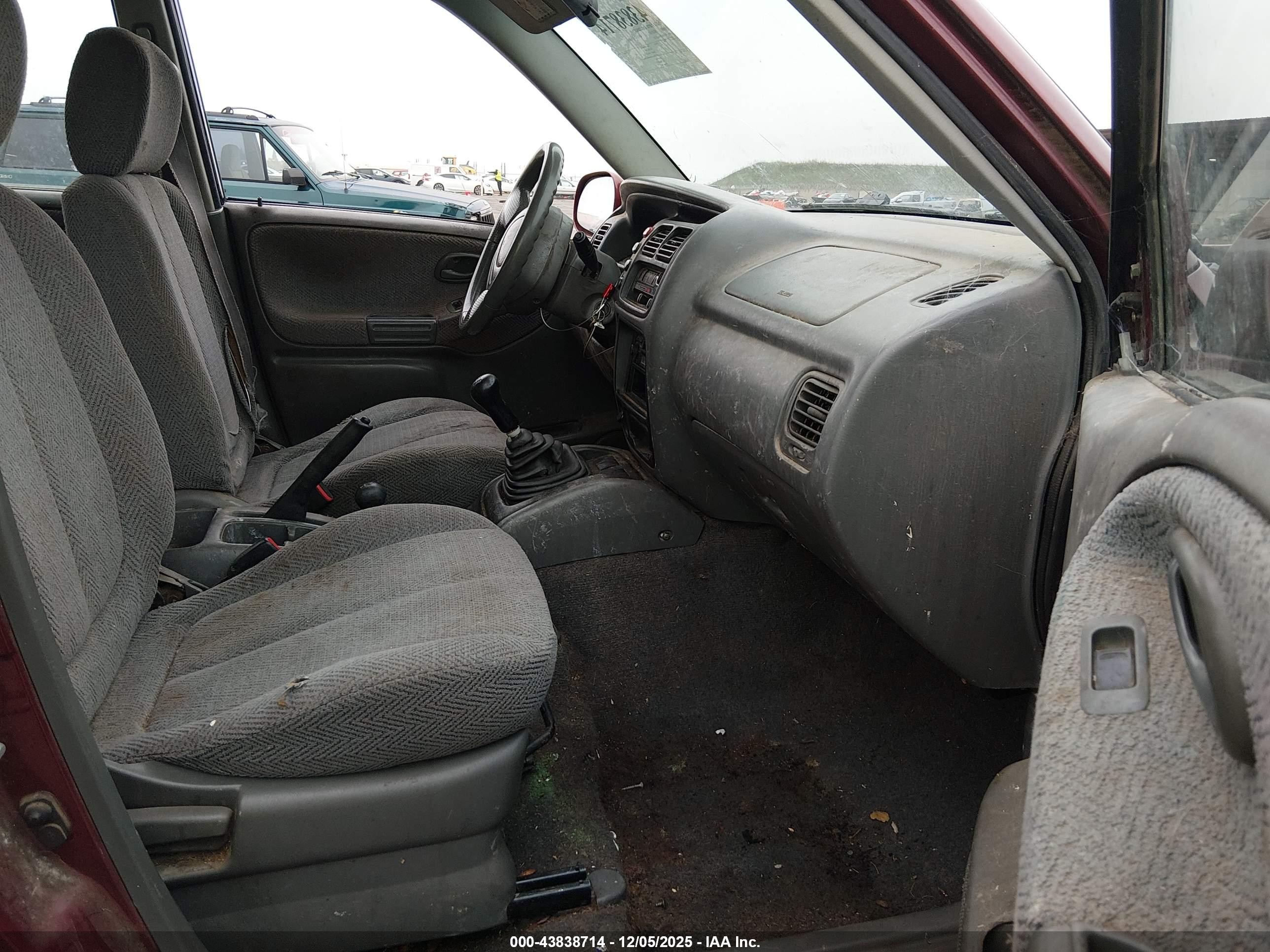 2000 Suzuki Grand Vitara Jlx/jlx+/limited Burgundy vin: JS3TD62V9Y4112122