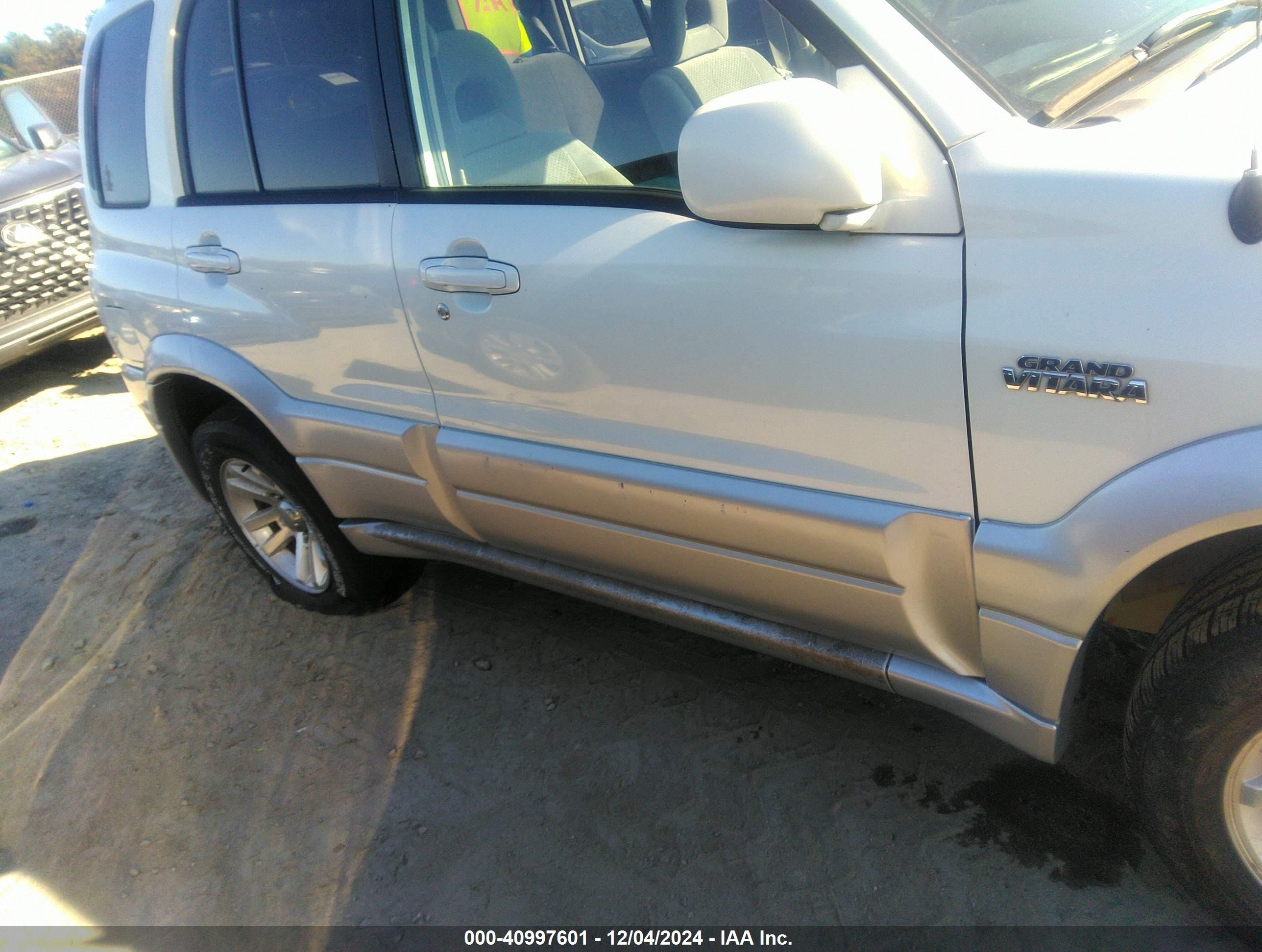 Price & History 2004 Suzuki Grand Vitara Ex/lx 2.5l V-6 Dohc