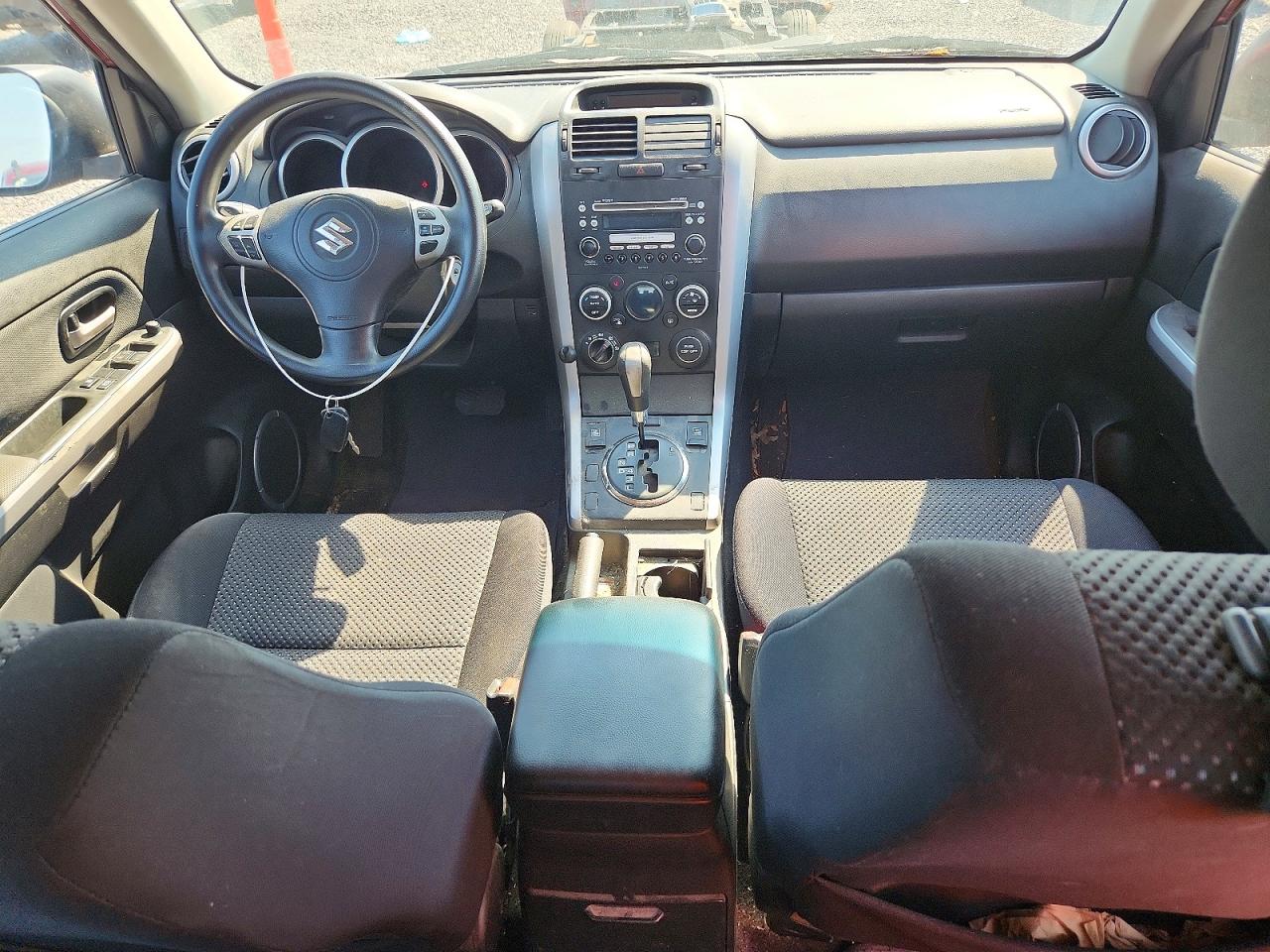 2008 Suzuki Grand Vitara Red vin: JS3TD941084100341