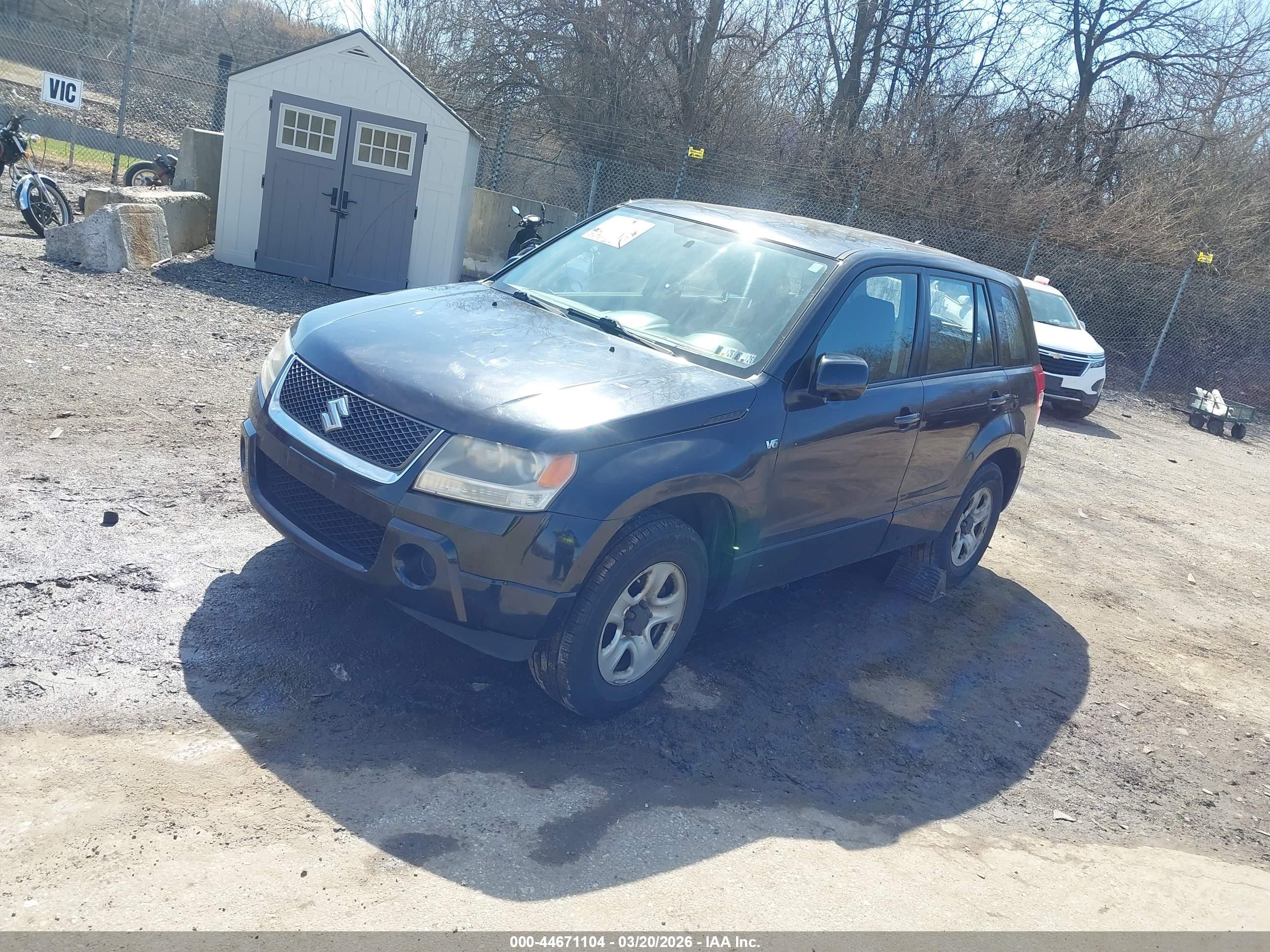 2007 Suzuki Grand Vitara   Black vin: JS3TD941274203307