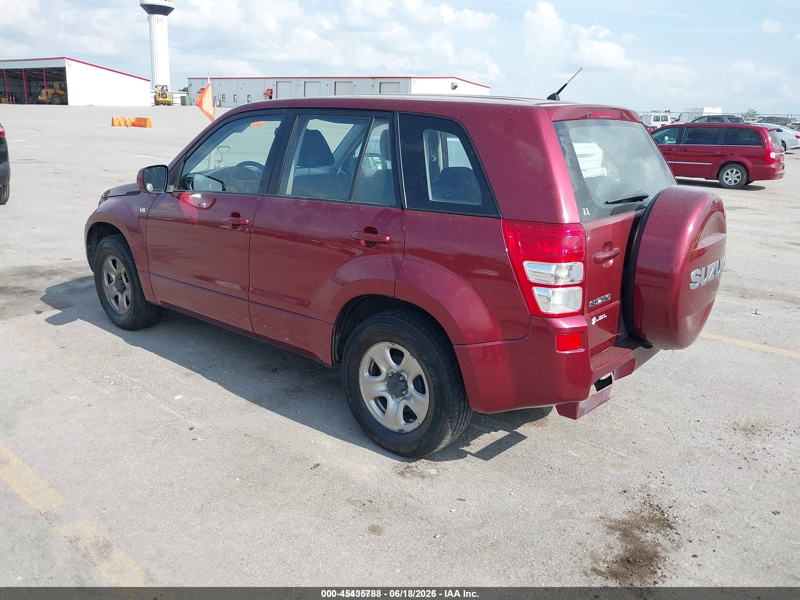 2007 Suzuki Grand Vitara   Red vin: JS3TD941274205171