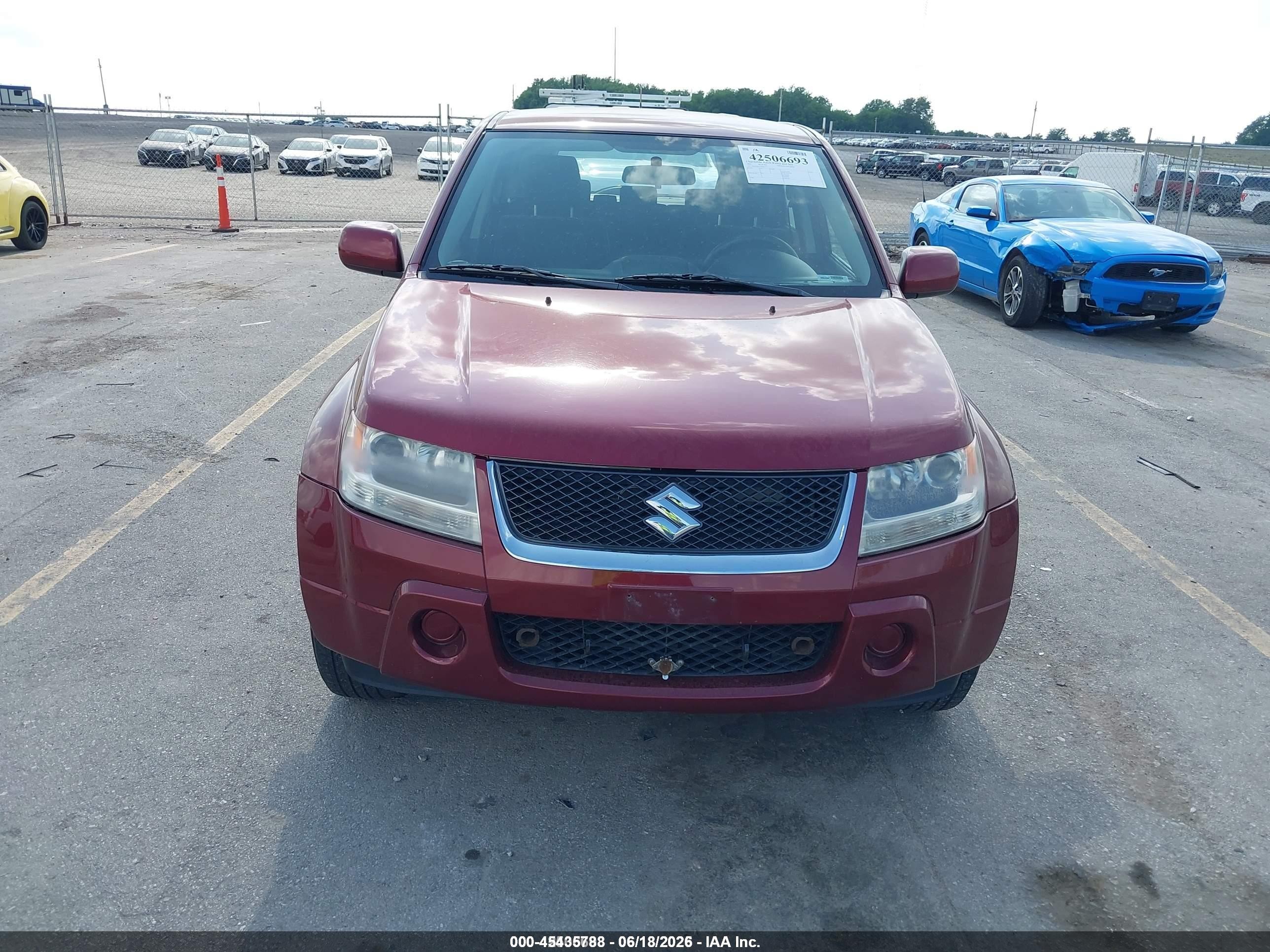 2007 Suzuki Grand Vitara   Red vin: JS3TD941274205171